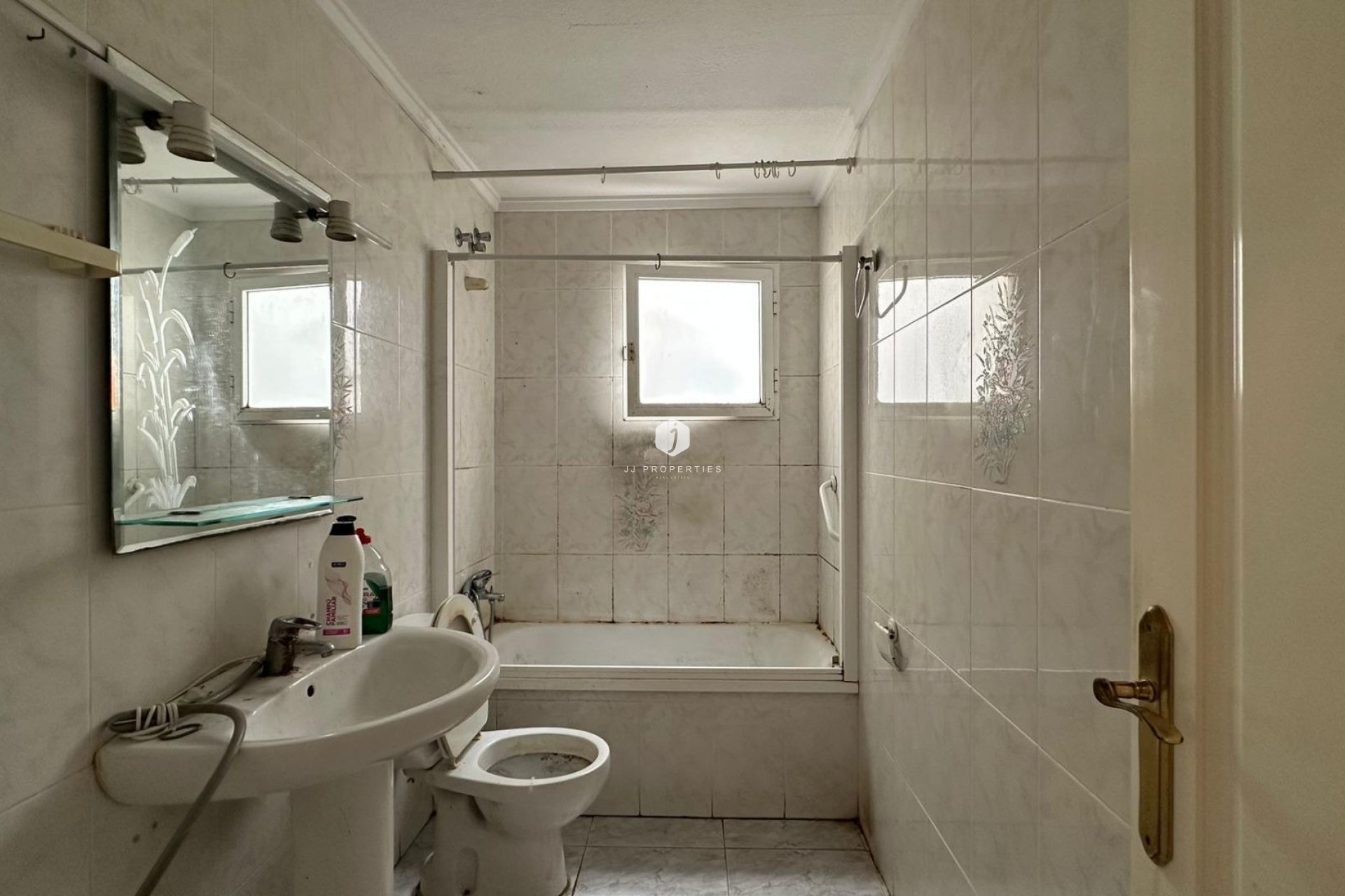 Tweedehands - Appartement / flat -
Torrevieja - Estacion de autobuses