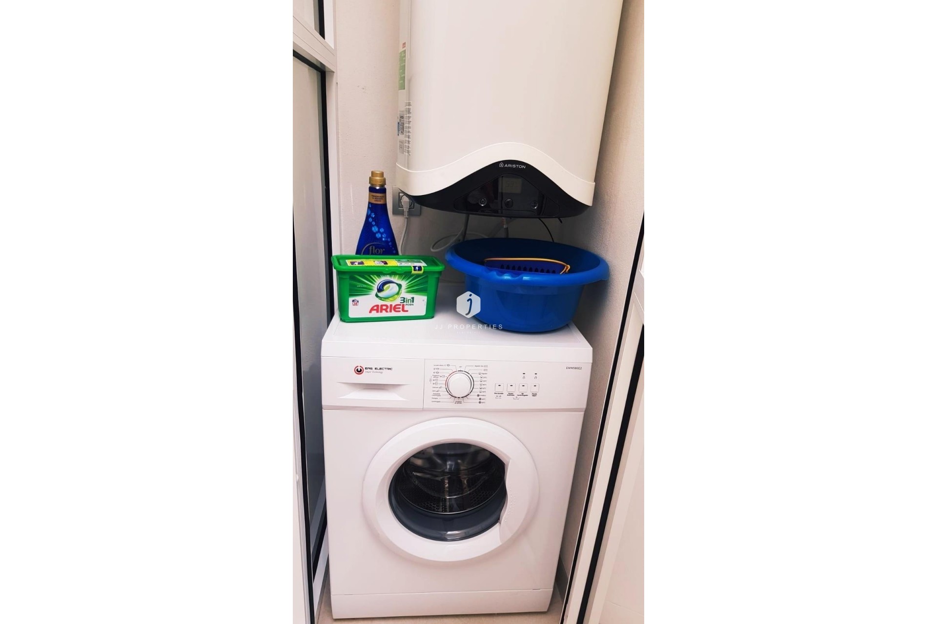 Tweedehands - Appartement / flat -
Torrevieja - Estacion de autobuses
