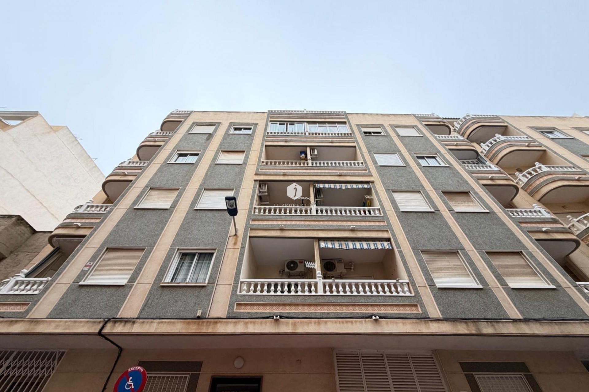 Tweedehands - Appartement / flat -
Torrevieja - Estacion de autobuses