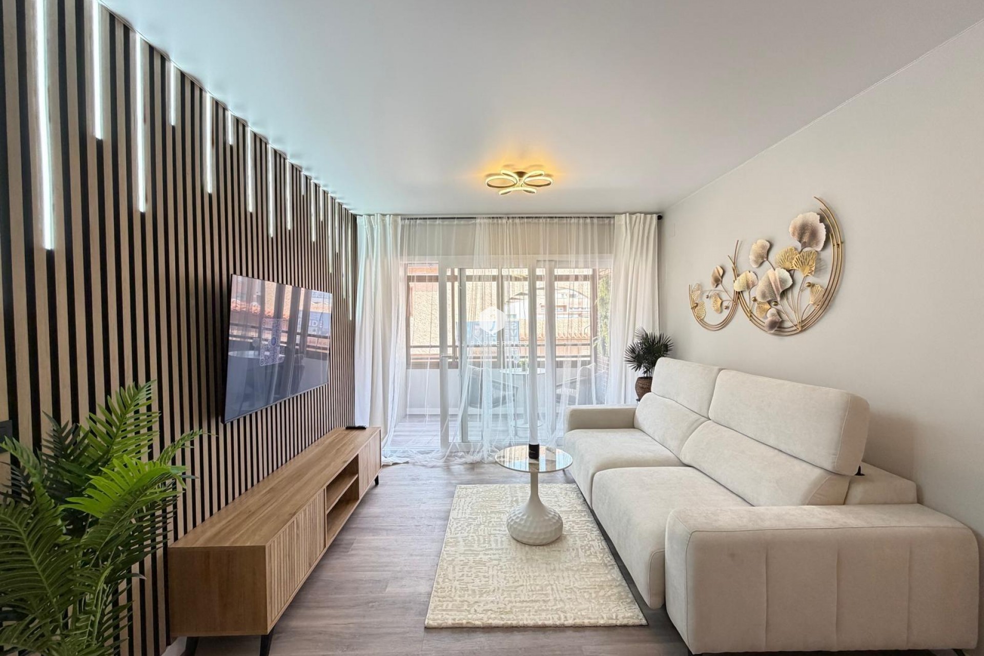 Tweedehands - Appartement / flat -
Torrevieja - Estacion de autobuses