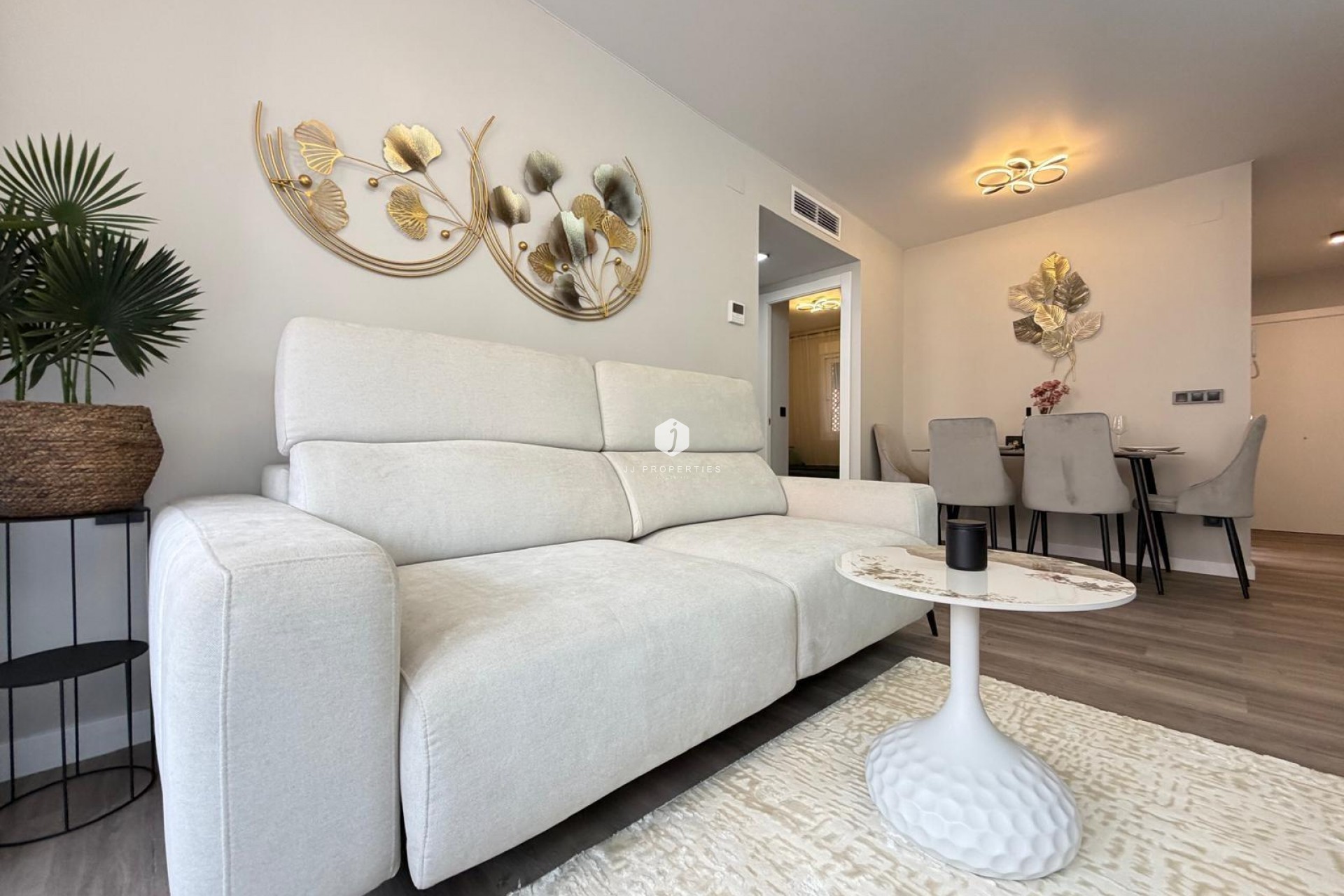 Tweedehands - Appartement / flat -
Torrevieja - Estacion de autobuses