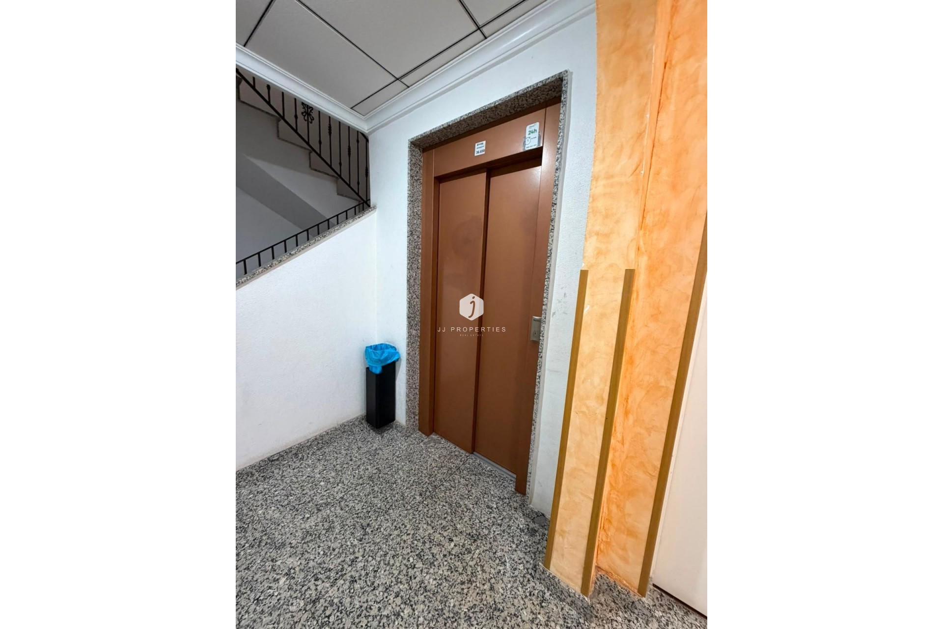 Tweedehands - Appartement / flat -
Torrevieja - Estacion de autobuses