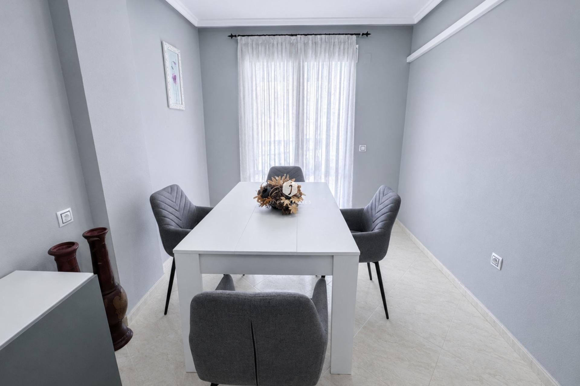 Tweedehands - Appartement / flat -
Torrevieja - Estacion de autobuses