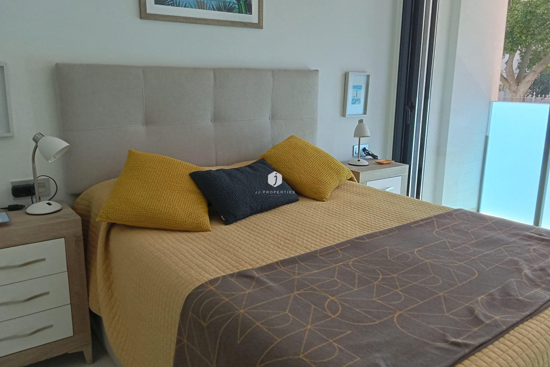 Tweedehands - Appartement / flat -
Torrevieja - Estacion de autobuses