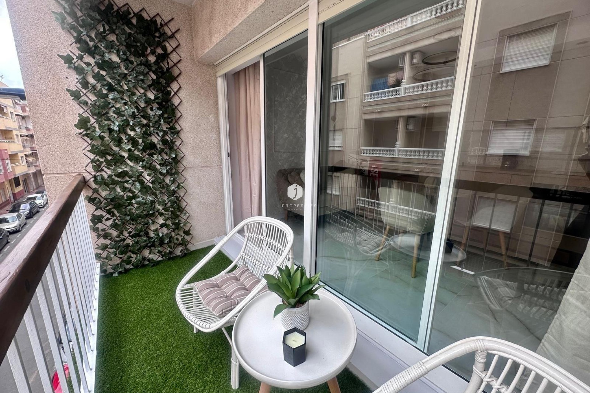 Tweedehands - Appartement / flat -
Torrevieja - Estacion de autobuses