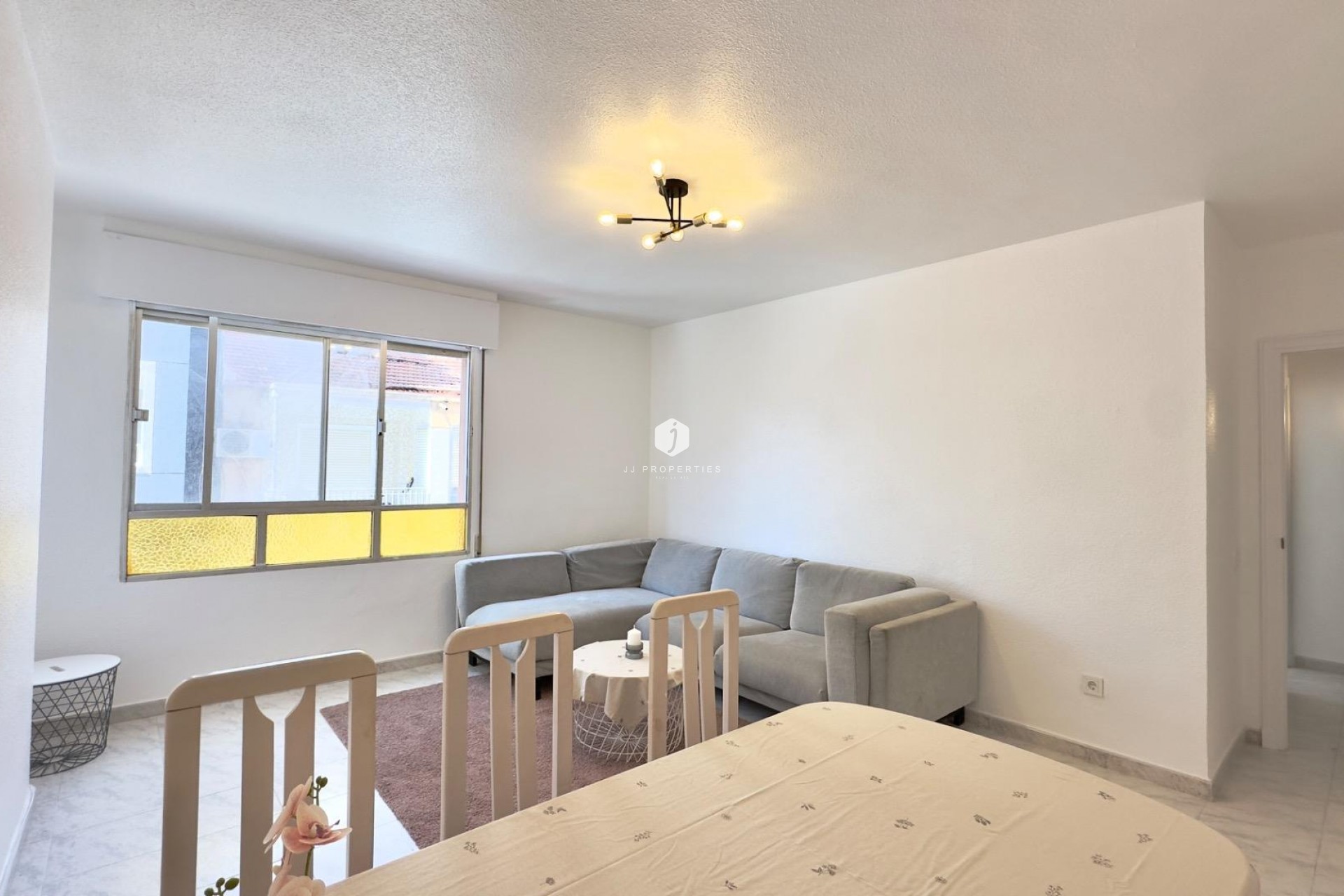Tweedehands - Appartement / flat -
Torrevieja - Estacion de autobuses