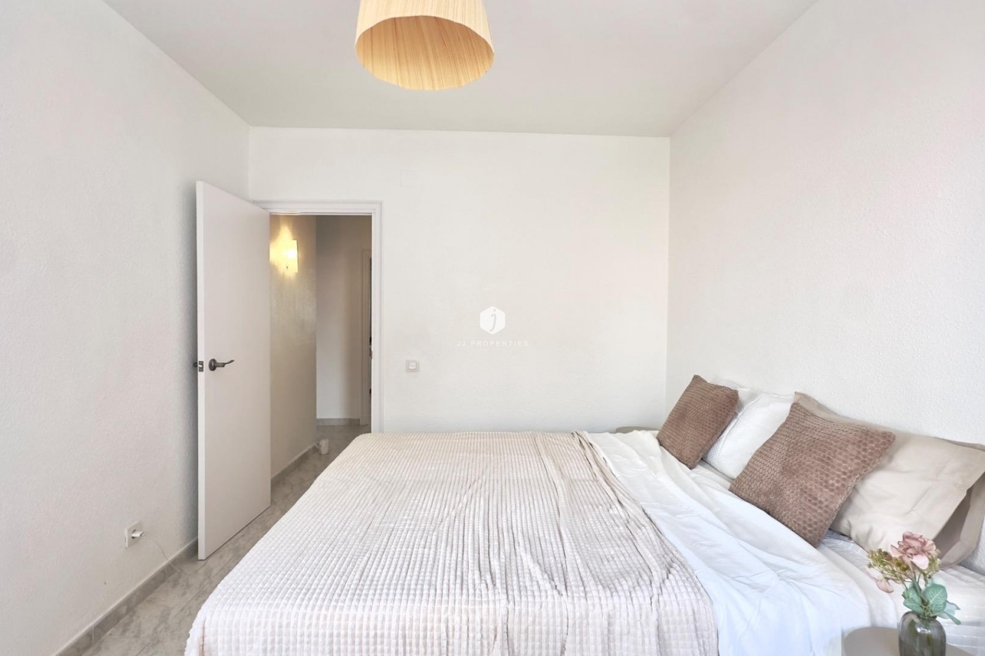 Tweedehands - Appartement / flat -
Torrevieja - Estacion de autobuses