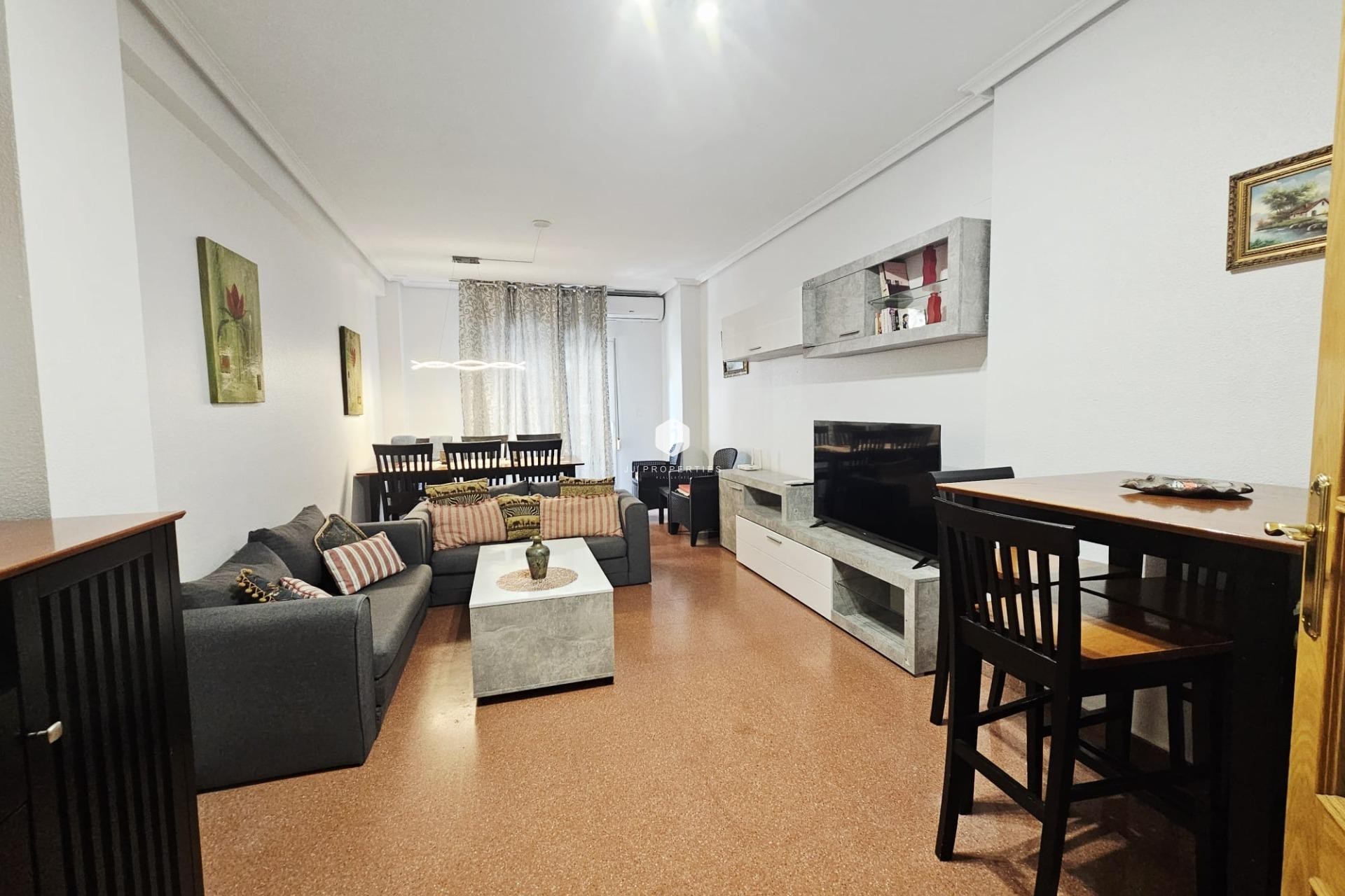 Tweedehands - Appartement / flat -
Torrevieja - Estacion de autobuses