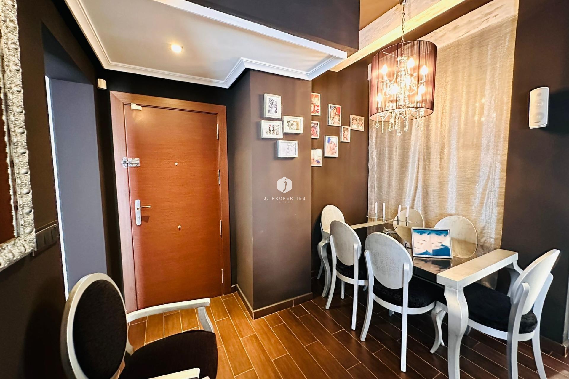 Tweedehands - Appartement / flat -
Torrevieja - Estacion de autobuses