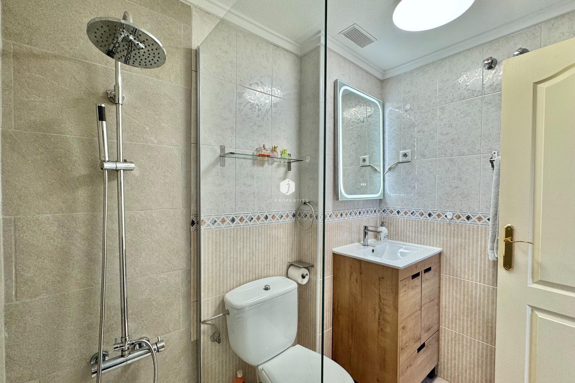 Tweedehands - Appartement / flat -
Torrevieja - Gaspar Perrelló