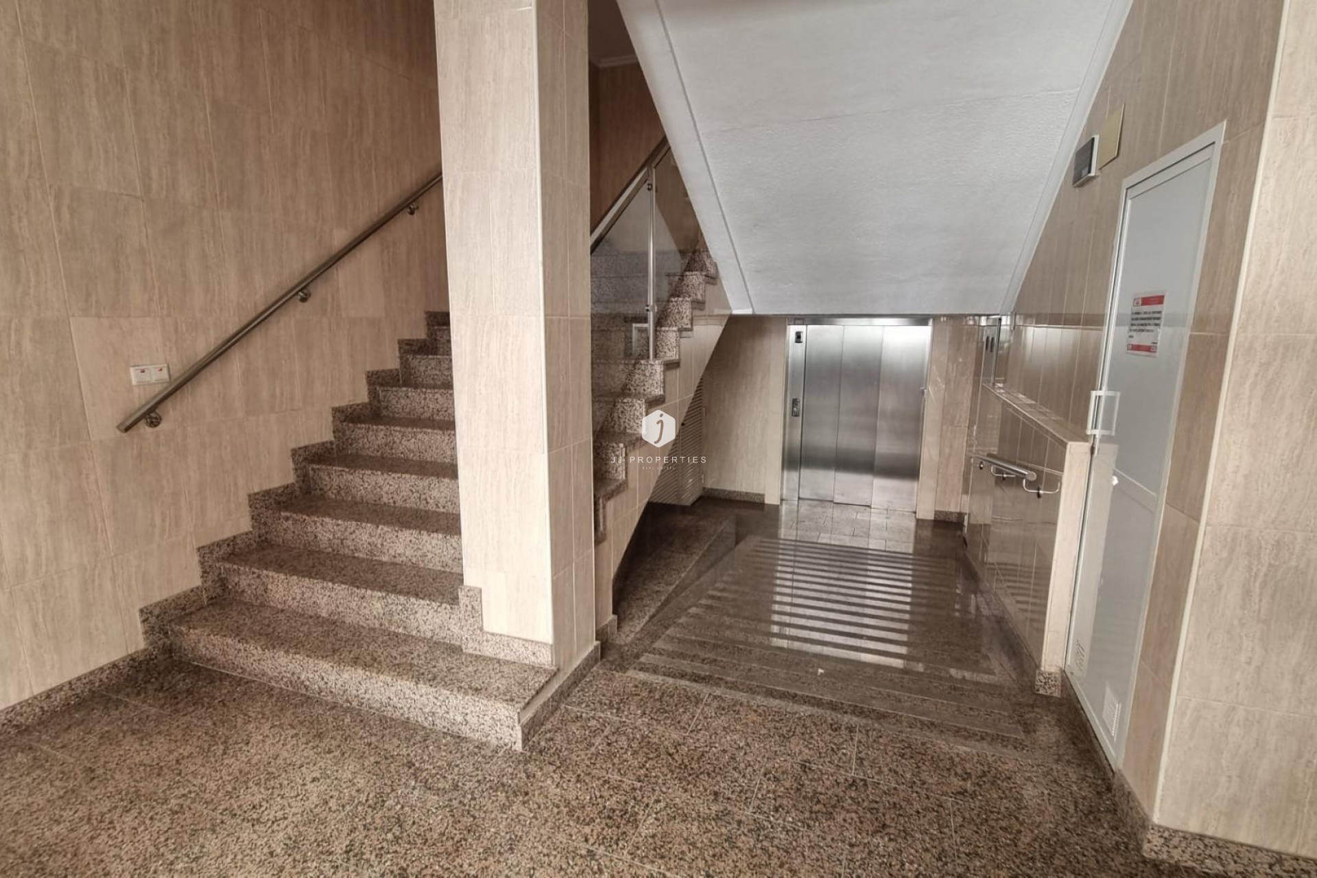 Tweedehands - Appartement / flat -
Torrevieja - Habaneras