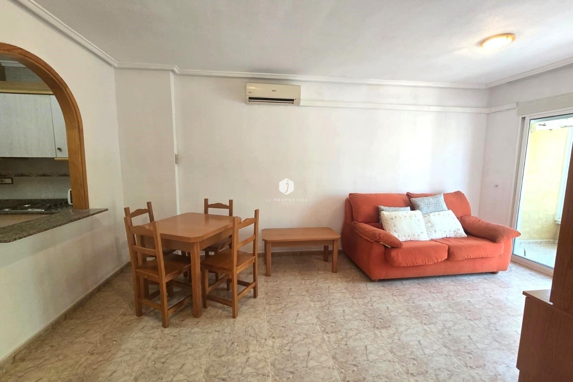 Tweedehands - Appartement / flat -
Torrevieja - Habaneras