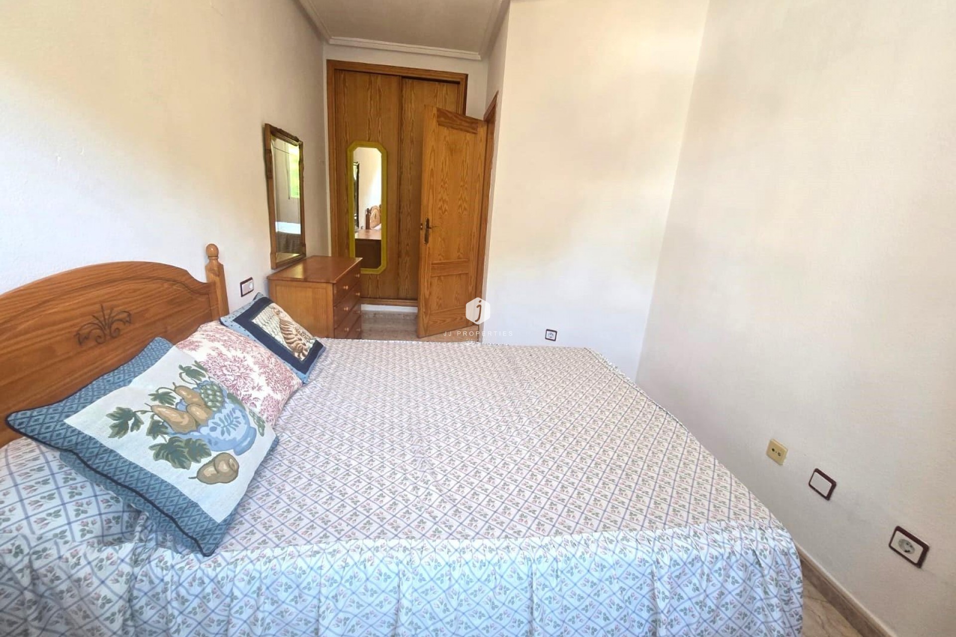 Tweedehands - Appartement / flat -
Torrevieja - Habaneras