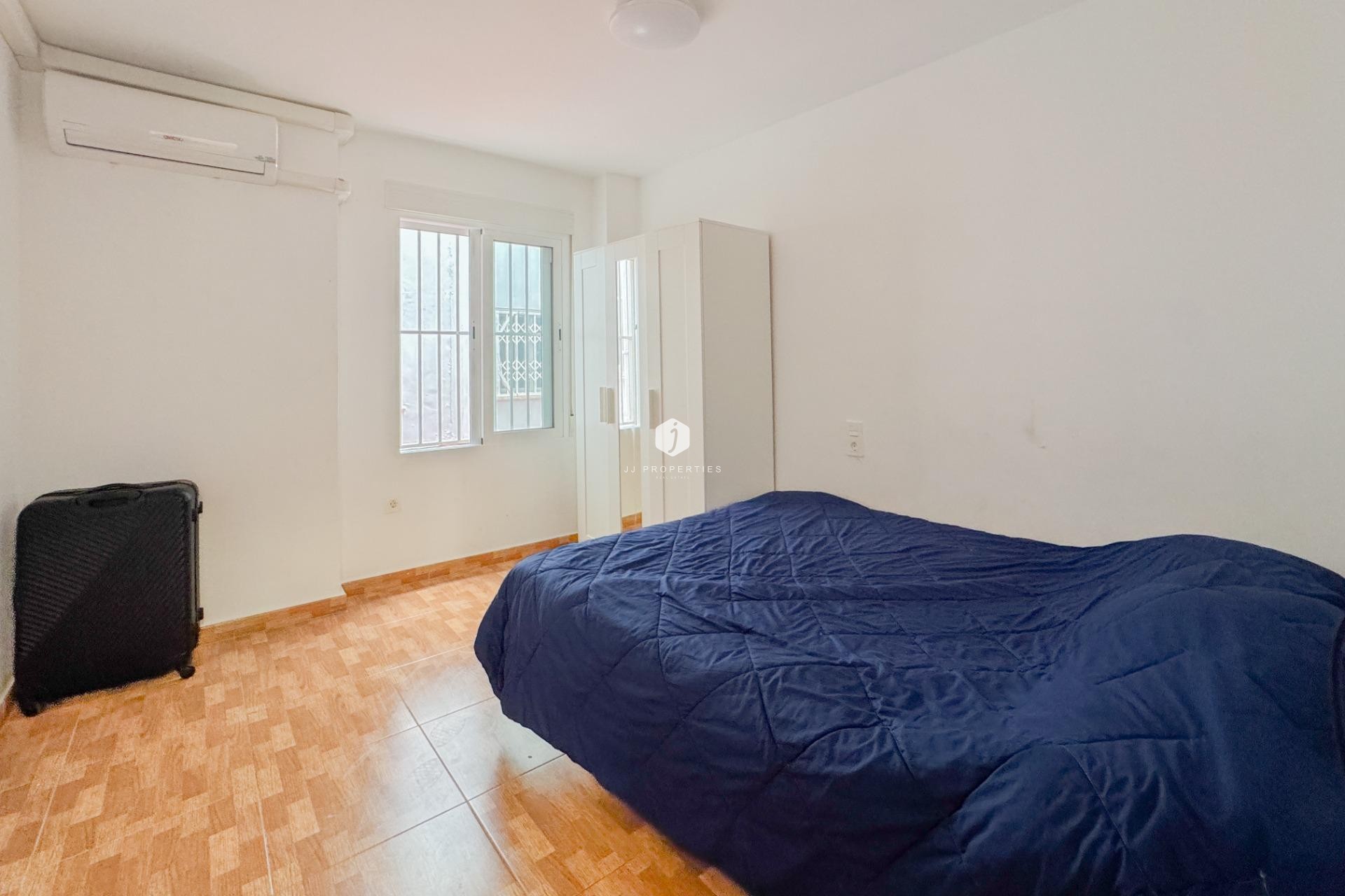 Tweedehands - Appartement / flat -
Torrevieja - La Mata Pueblo