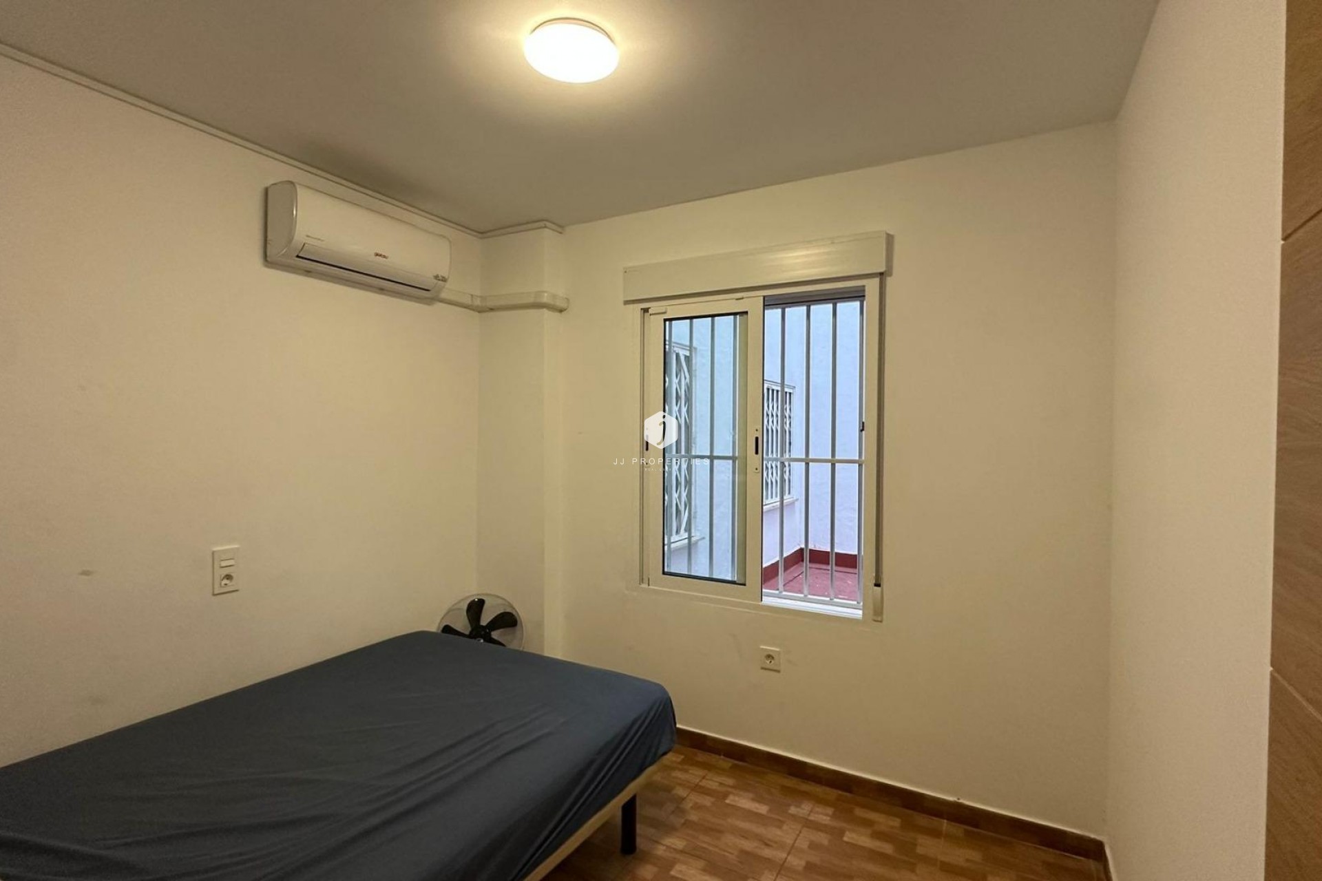 Tweedehands - Appartement / flat -
Torrevieja - La Mata Pueblo