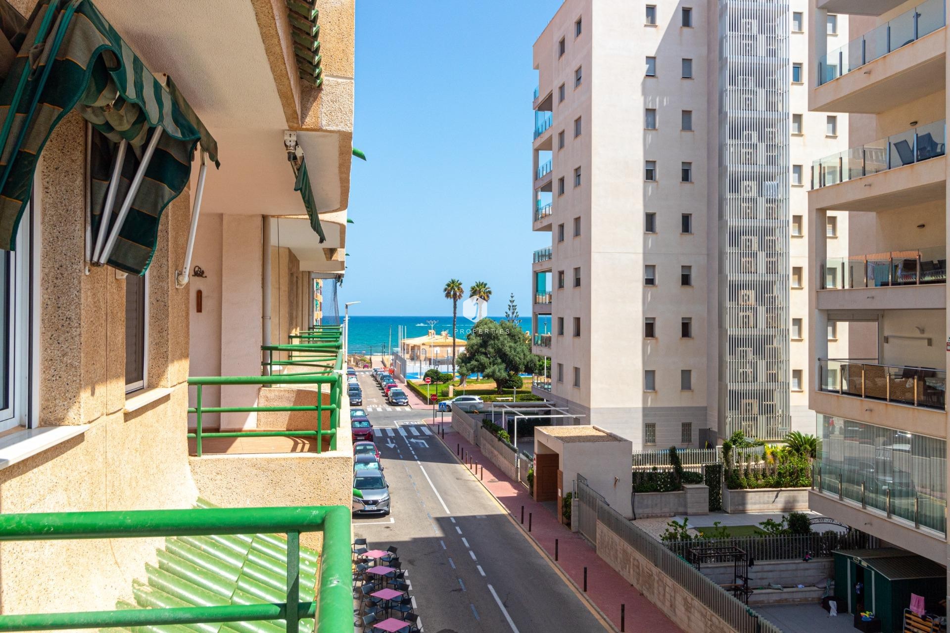 Tweedehands - Appartement / flat -
Torrevieja - La Mata Pueblo