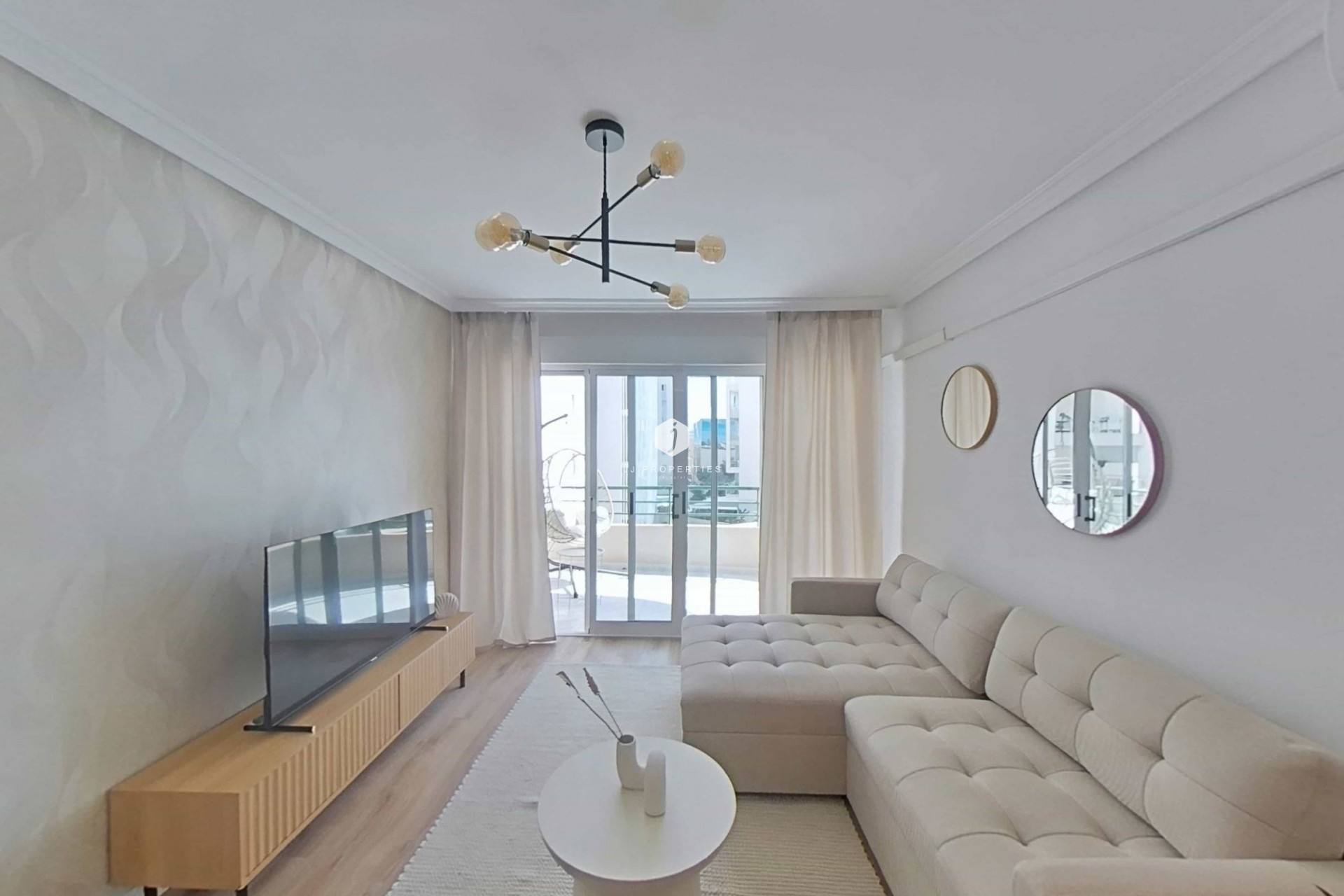 Tweedehands - Appartement / flat -
Torrevieja - La Mata Pueblo