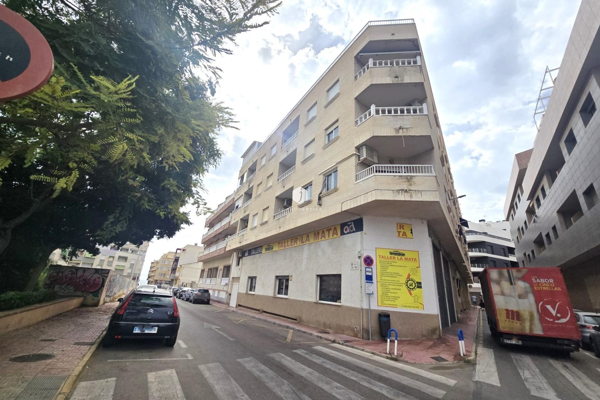 Tweedehands - Appartement / flat -
Torrevieja - La Mata Pueblo