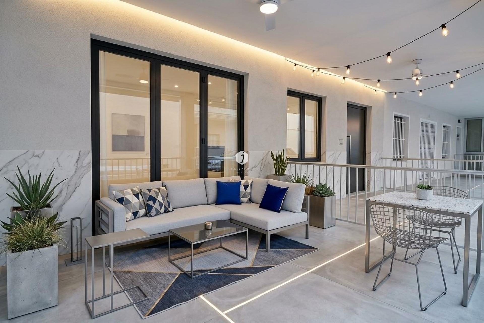 Tweedehands - Appartement / flat -
Torrevieja - La Mata Pueblo