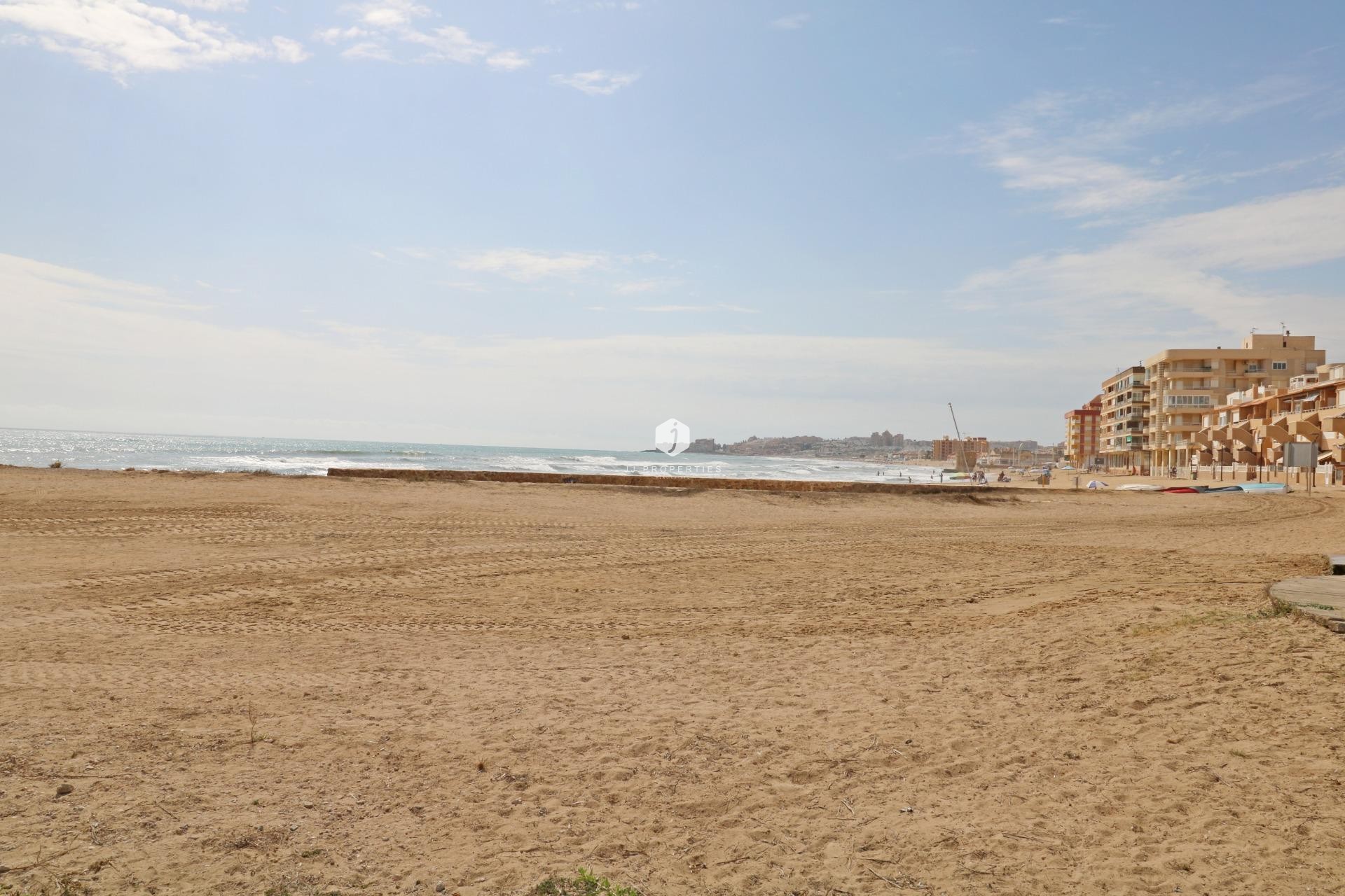 Tweedehands - Appartement / flat -
Torrevieja - La Mata Pueblo