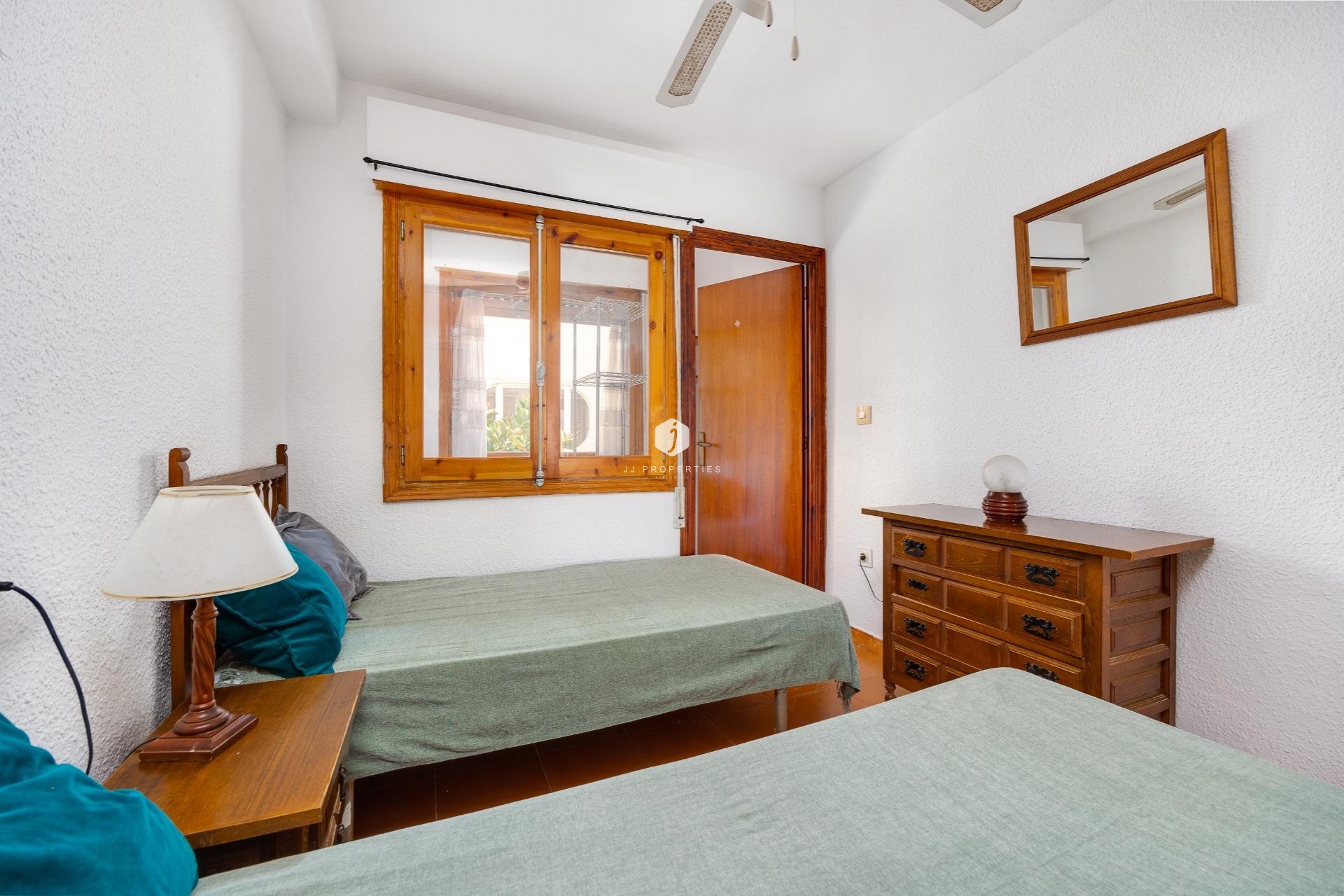 Tweedehands - Appartement / flat -
Torrevieja - La Mata