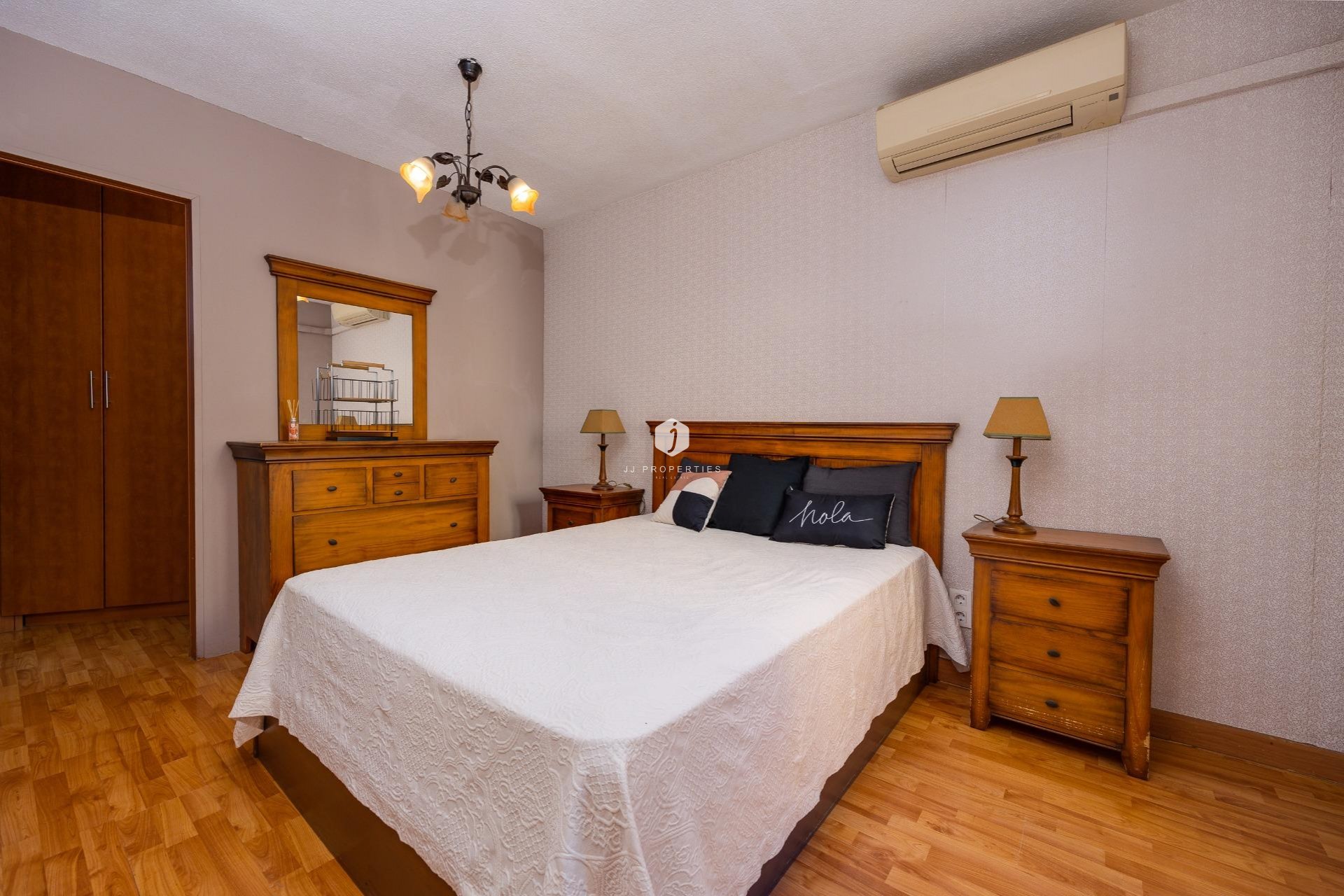 Tweedehands - Appartement / flat -
Torrevieja - La Mata