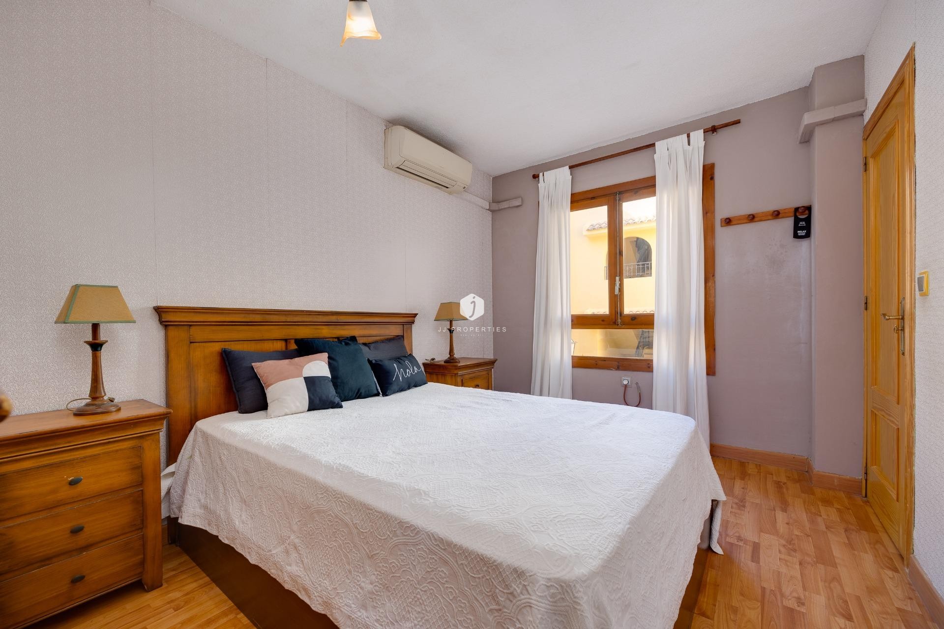 Tweedehands - Appartement / flat -
Torrevieja - La Mata