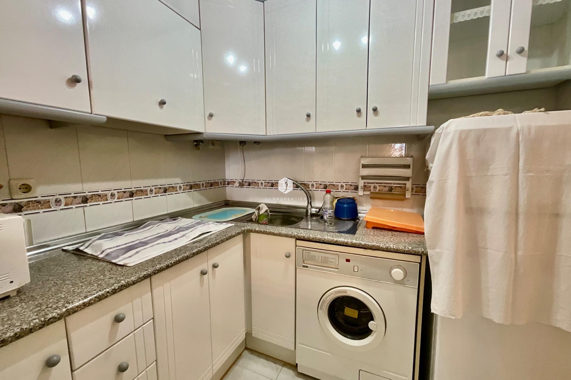 Tweedehands - Appartement / flat -
Torrevieja - La Mata