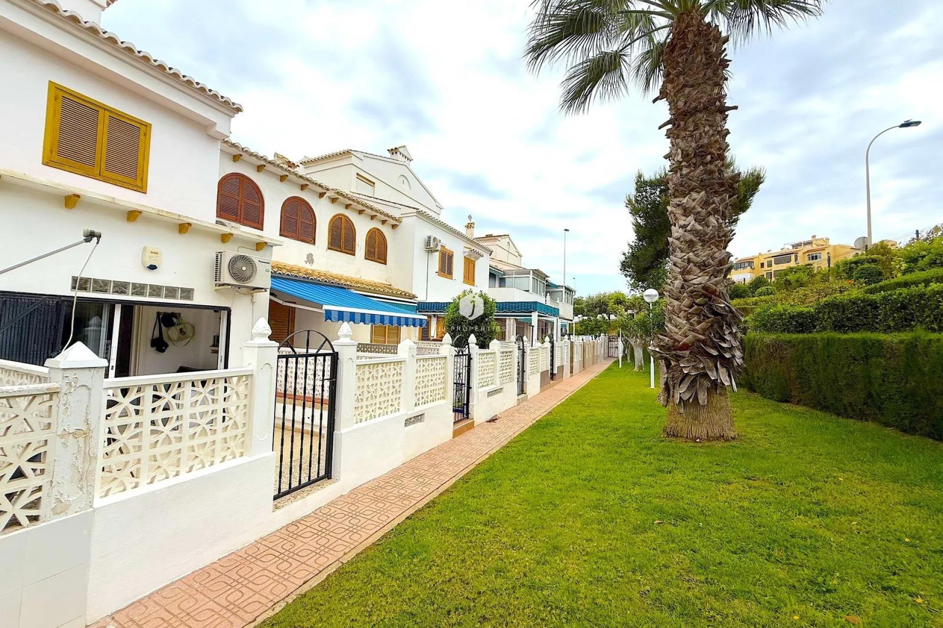 Tweedehands - Appartement / flat -
Torrevieja - La Mata