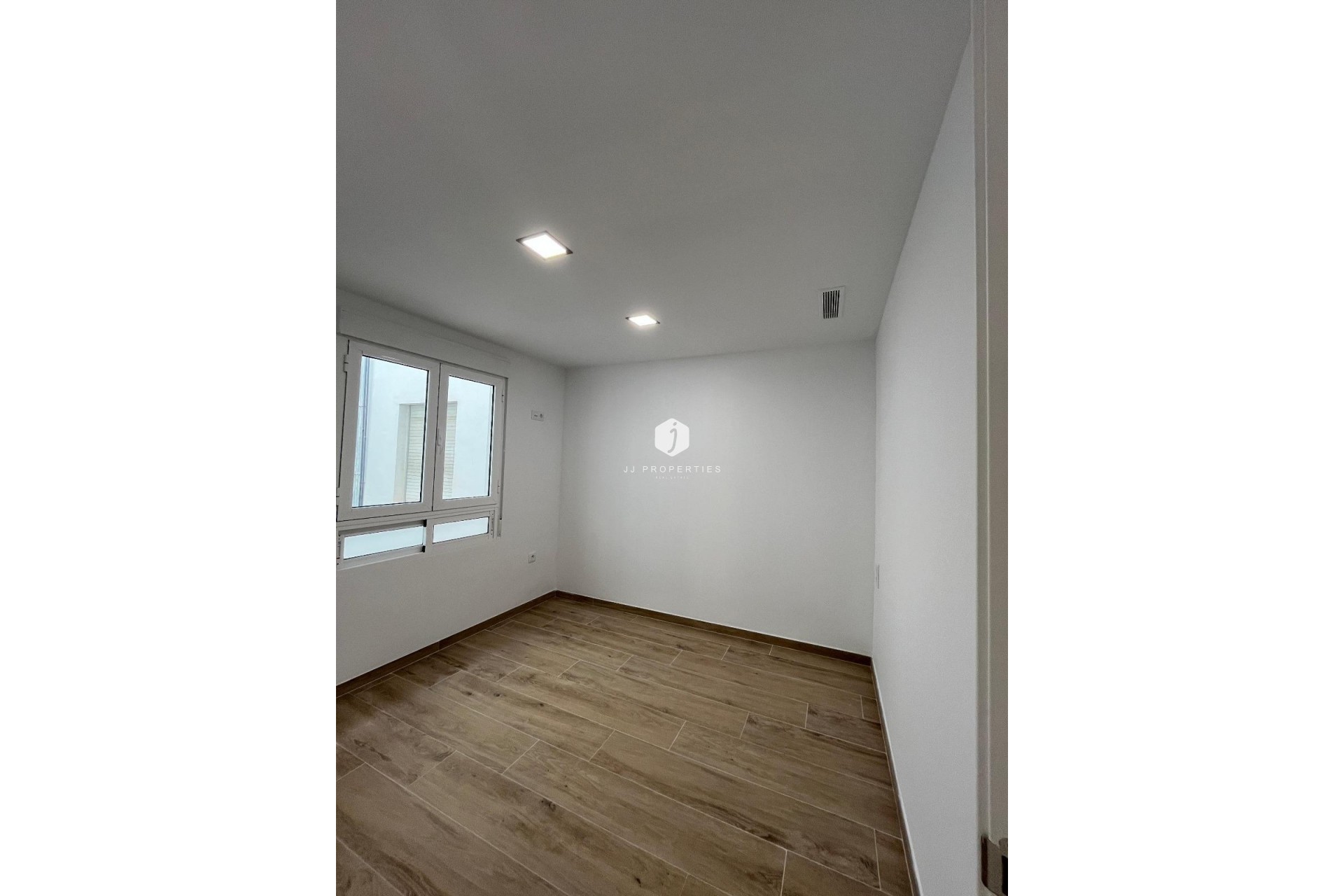 Tweedehands - Appartement / flat -
Torrevieja - La Mata