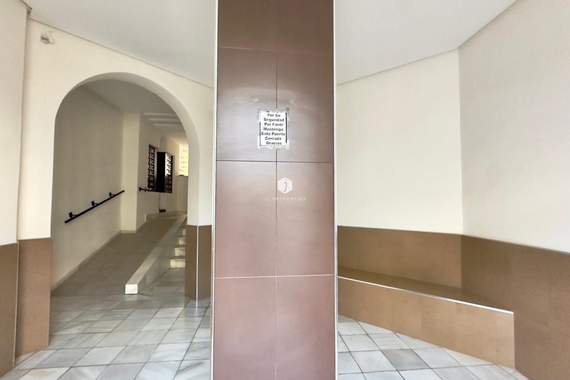 Tweedehands - Appartement / flat -
Torrevieja - La veleta