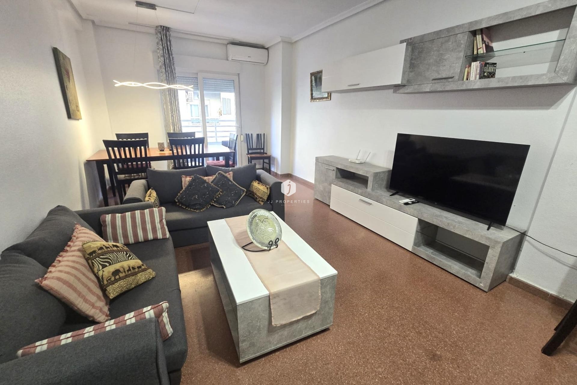Tweedehands - Appartement / flat -
Torrevieja - Las Piscinas Naturales