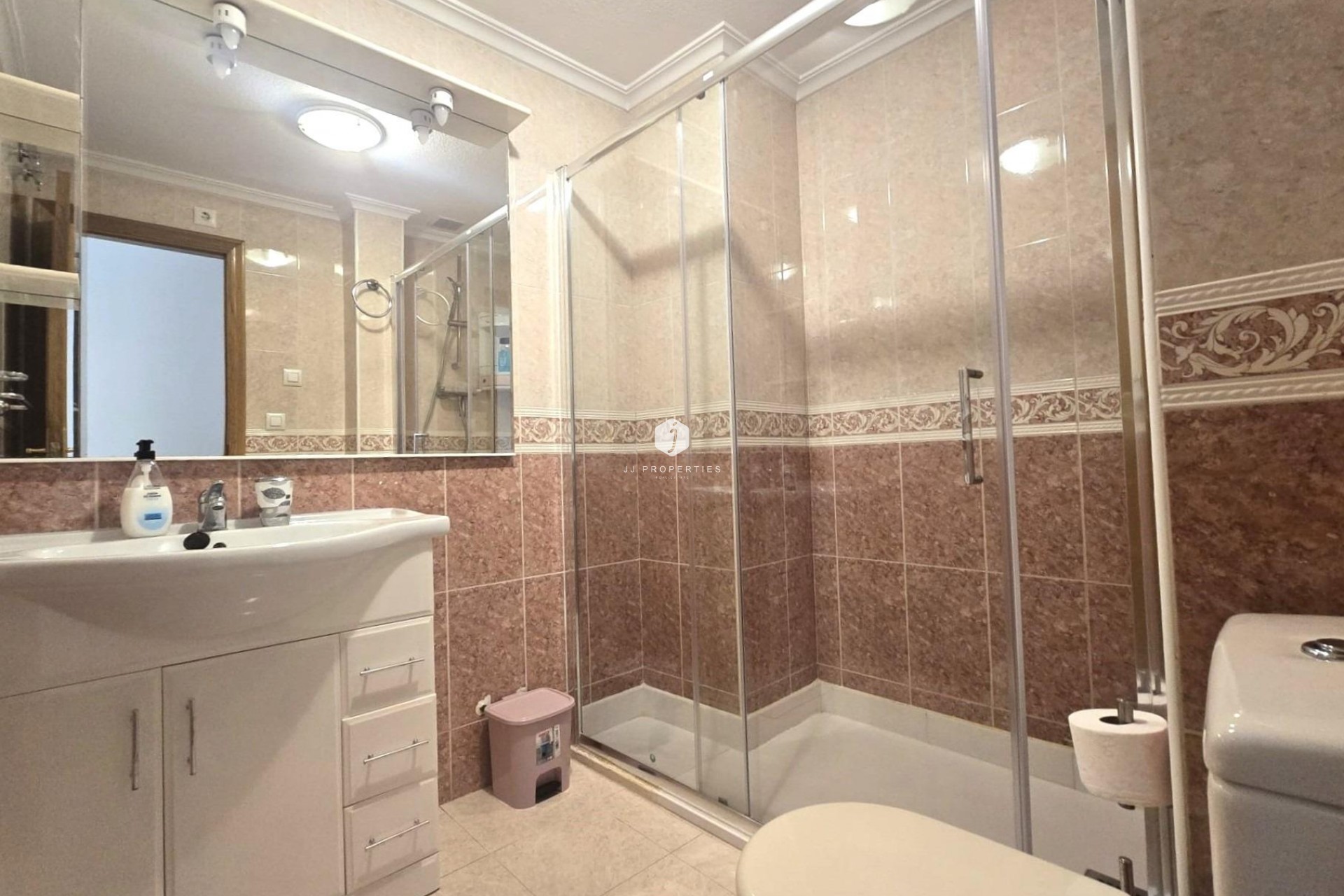 Tweedehands - Appartement / flat -
Torrevieja - Las Piscinas Naturales