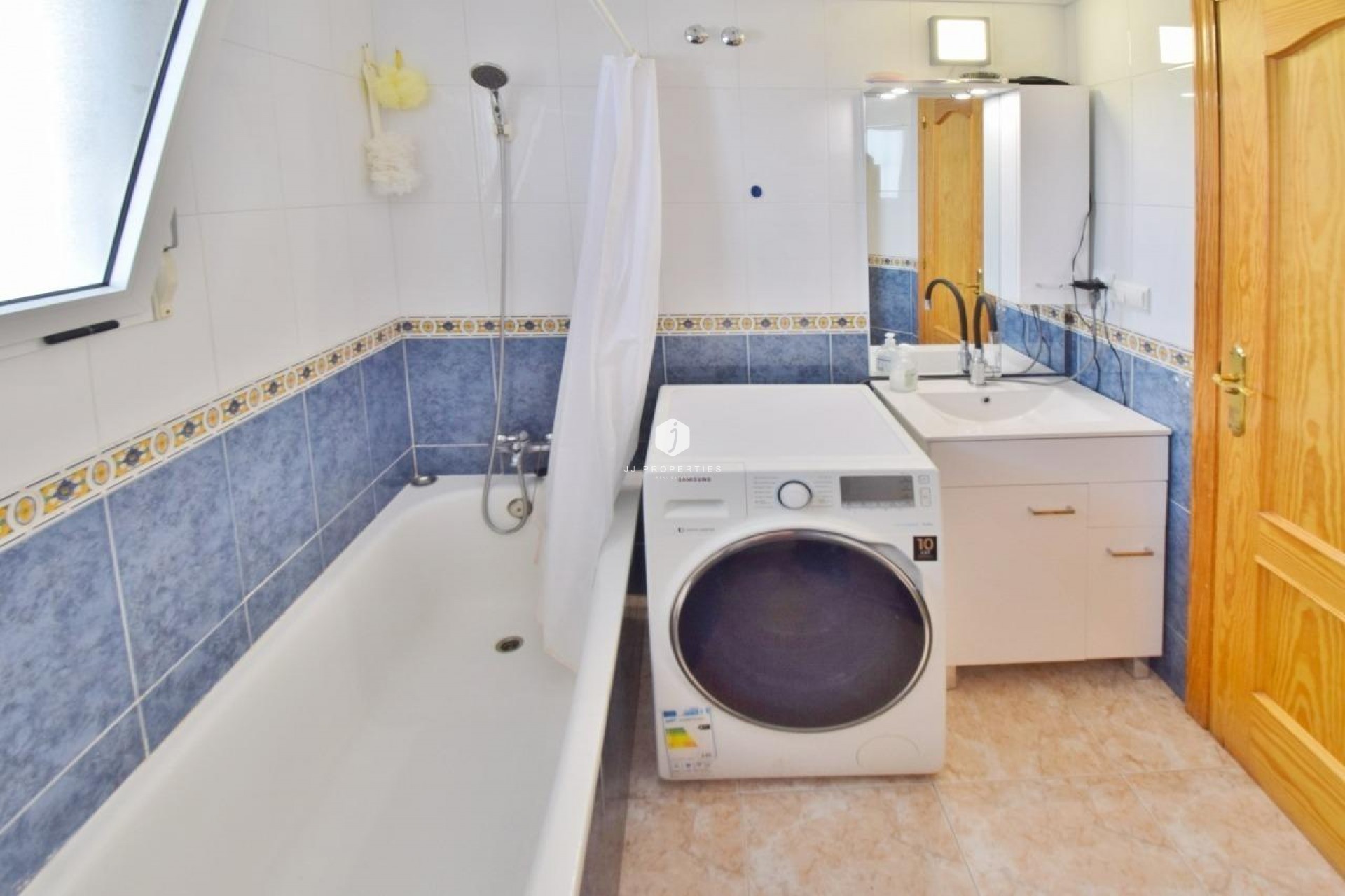 Tweedehands - Appartement / flat -
Torrevieja - Nueva Torrevieja