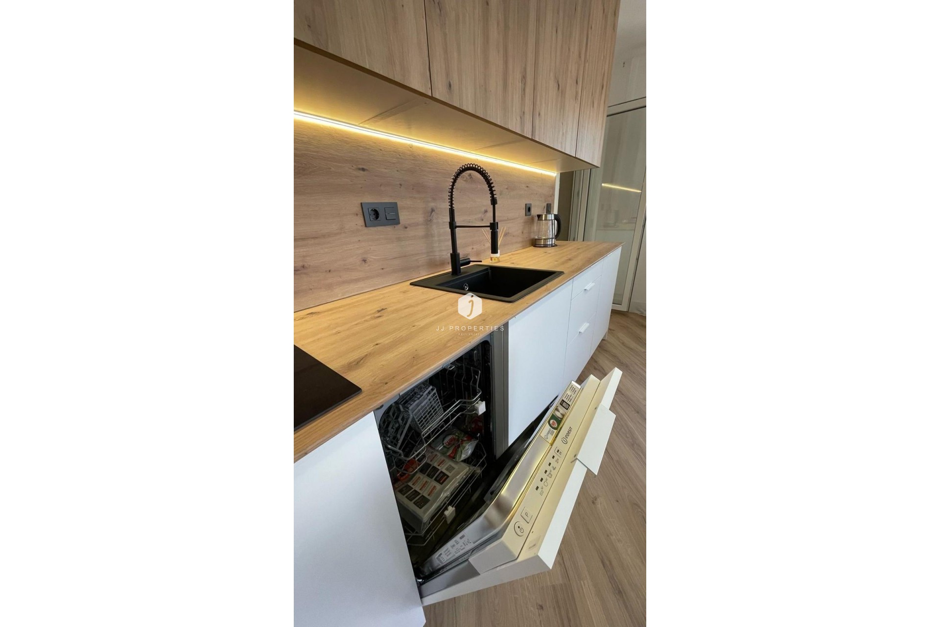 Tweedehands - Appartement / flat -
Torrevieja - PARQUE DE LAS NACIONES