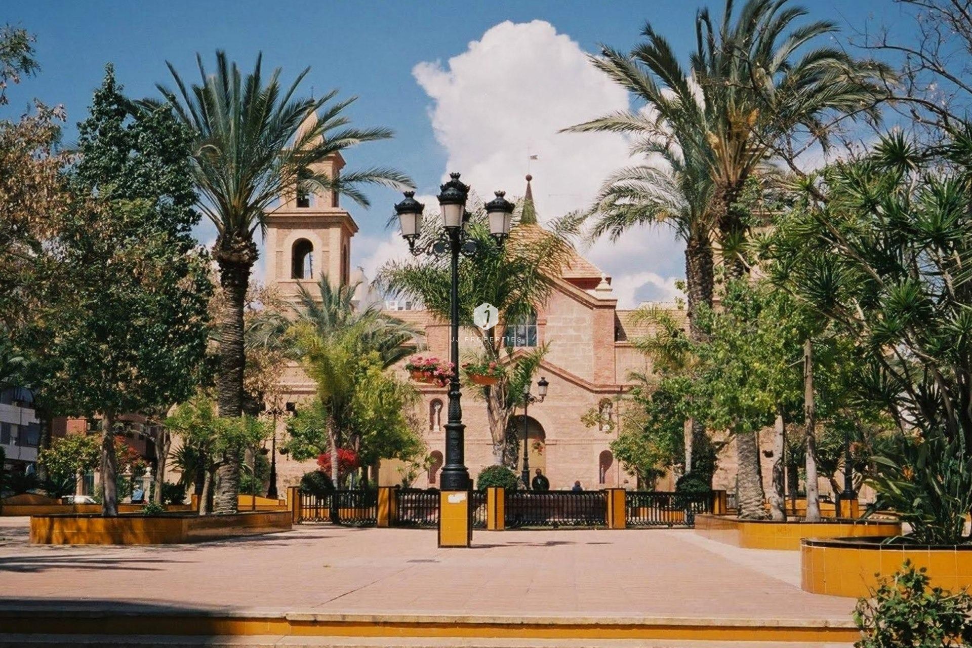 Tweedehands - Appartement / flat -
Torrevieja - PARQUE DE LAS NACIONES
