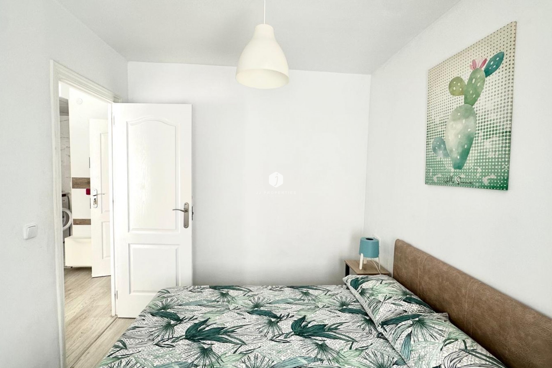 Tweedehands - Appartement / flat -
Torrevieja - Paseo maritimo