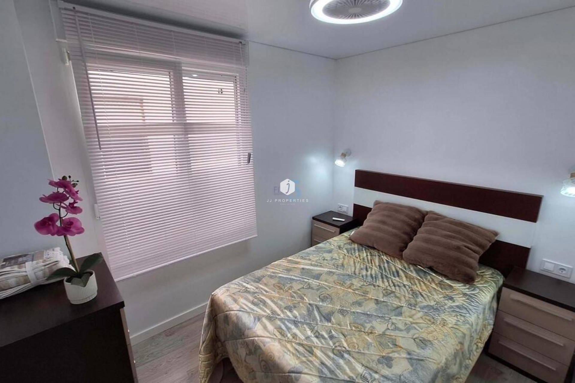 Tweedehands - Appartement / flat -
Torrevieja - Playa Acecion