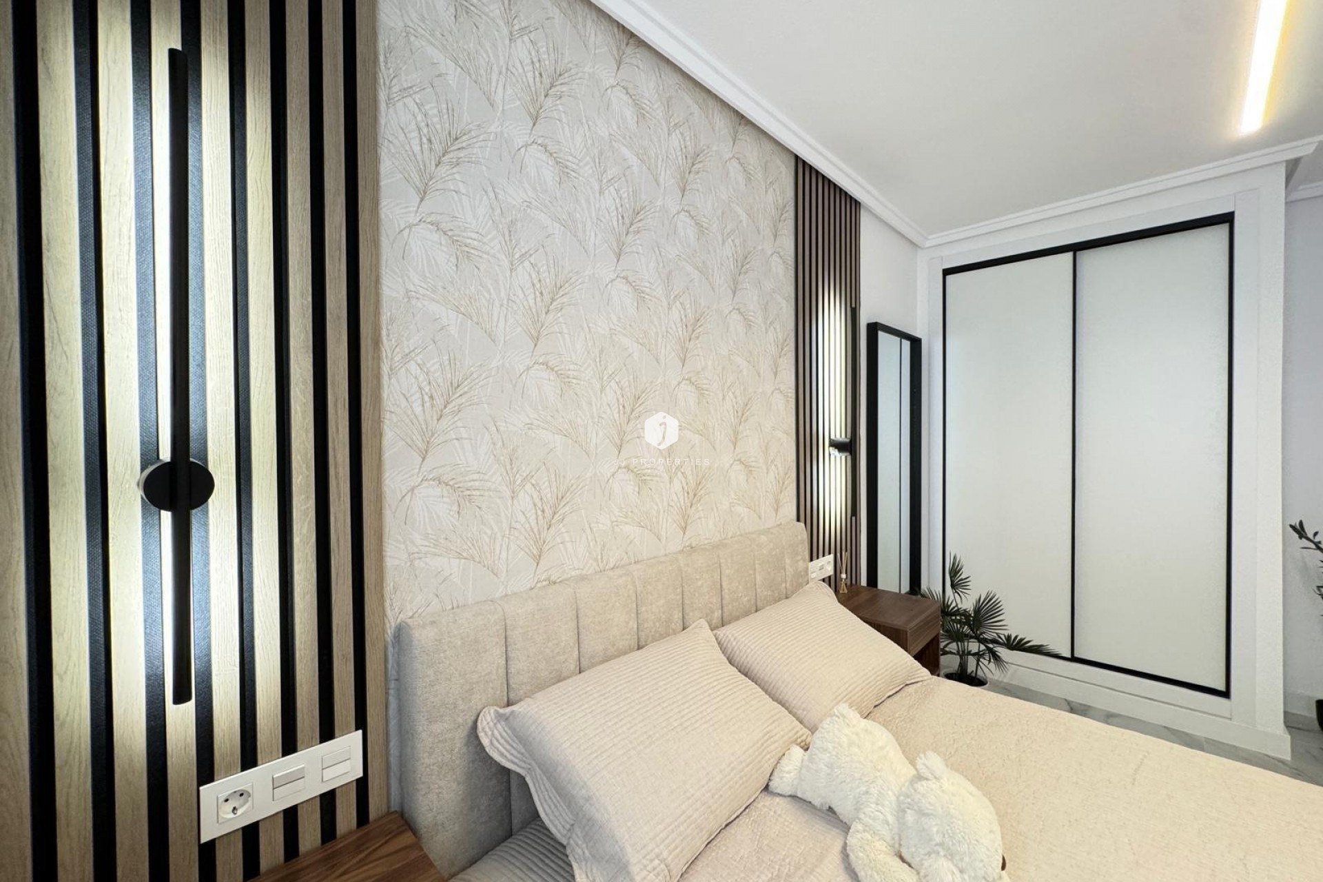 Tweedehands - Appartement / flat -
Torrevieja - Playa de los Locos