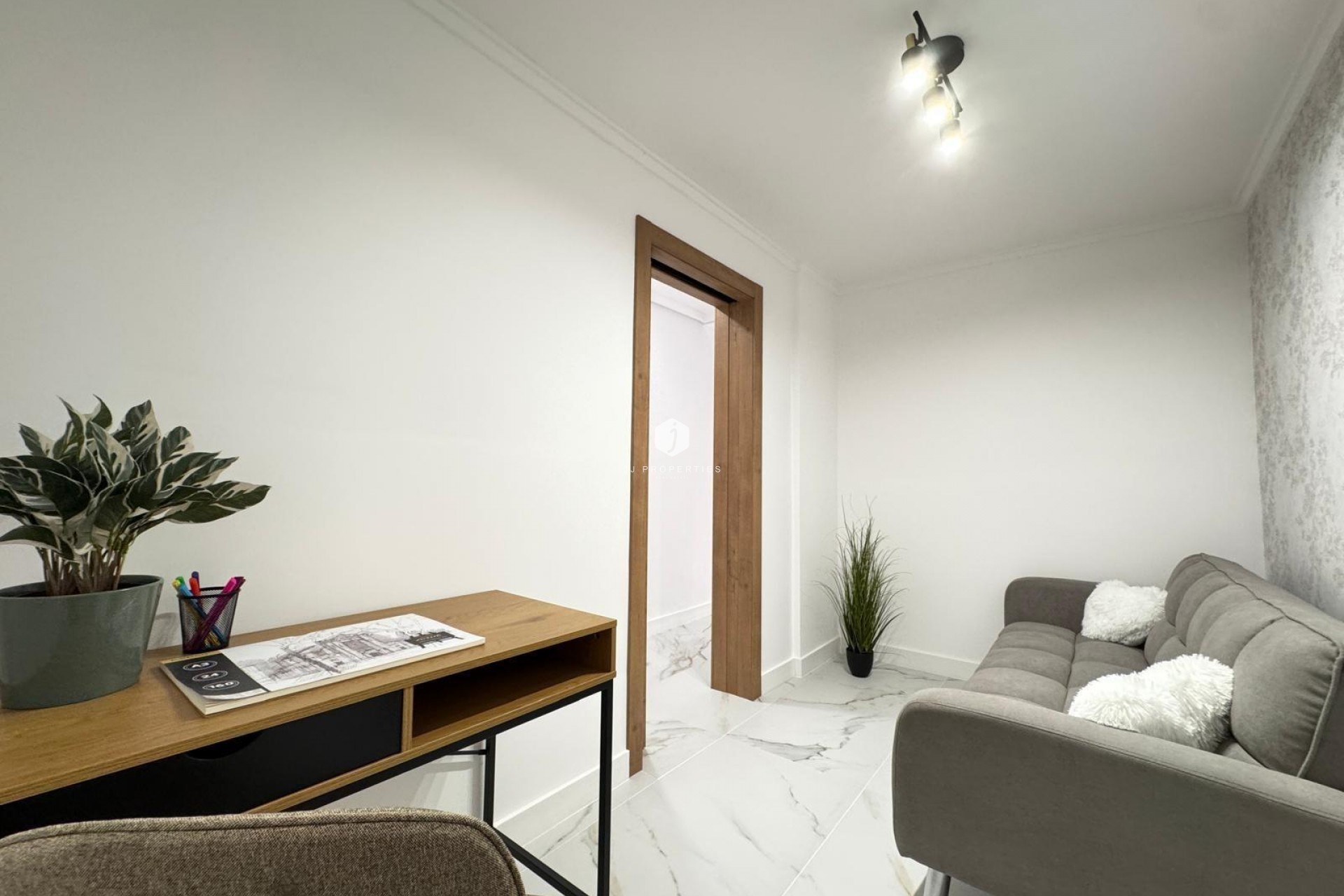 Tweedehands - Appartement / flat -
Torrevieja - Playa de los Locos