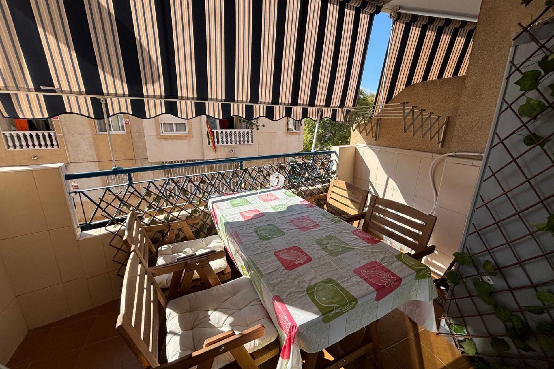 Tweedehands - Appartement / flat -
Torrevieja - Playa de los Locos