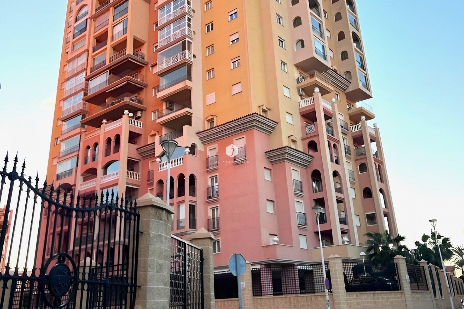 Tweedehands - Appartement / flat -
Torrevieja - Playa de los Locos