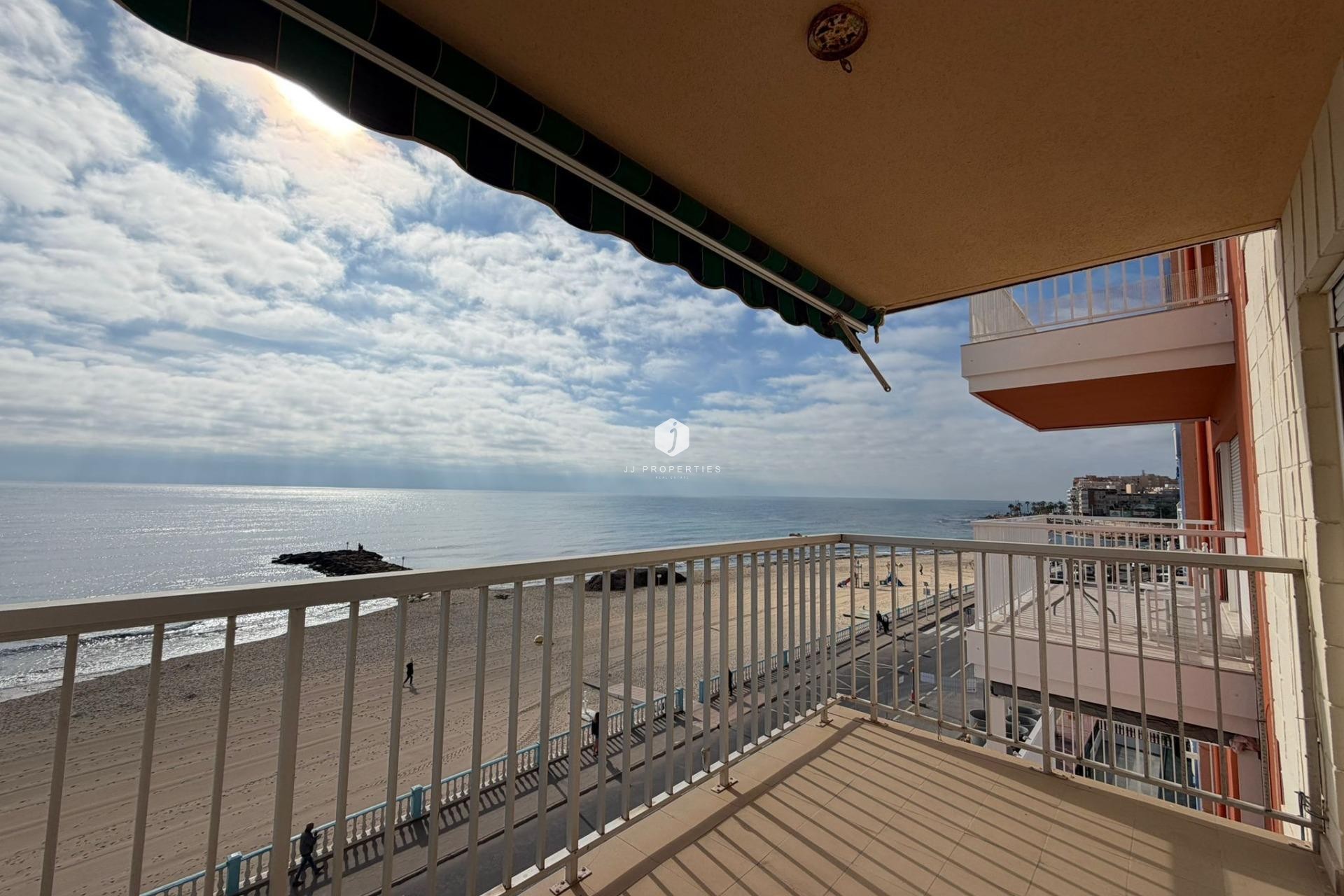 Tweedehands - Appartement / flat -
Torrevieja - Playa de los Locos