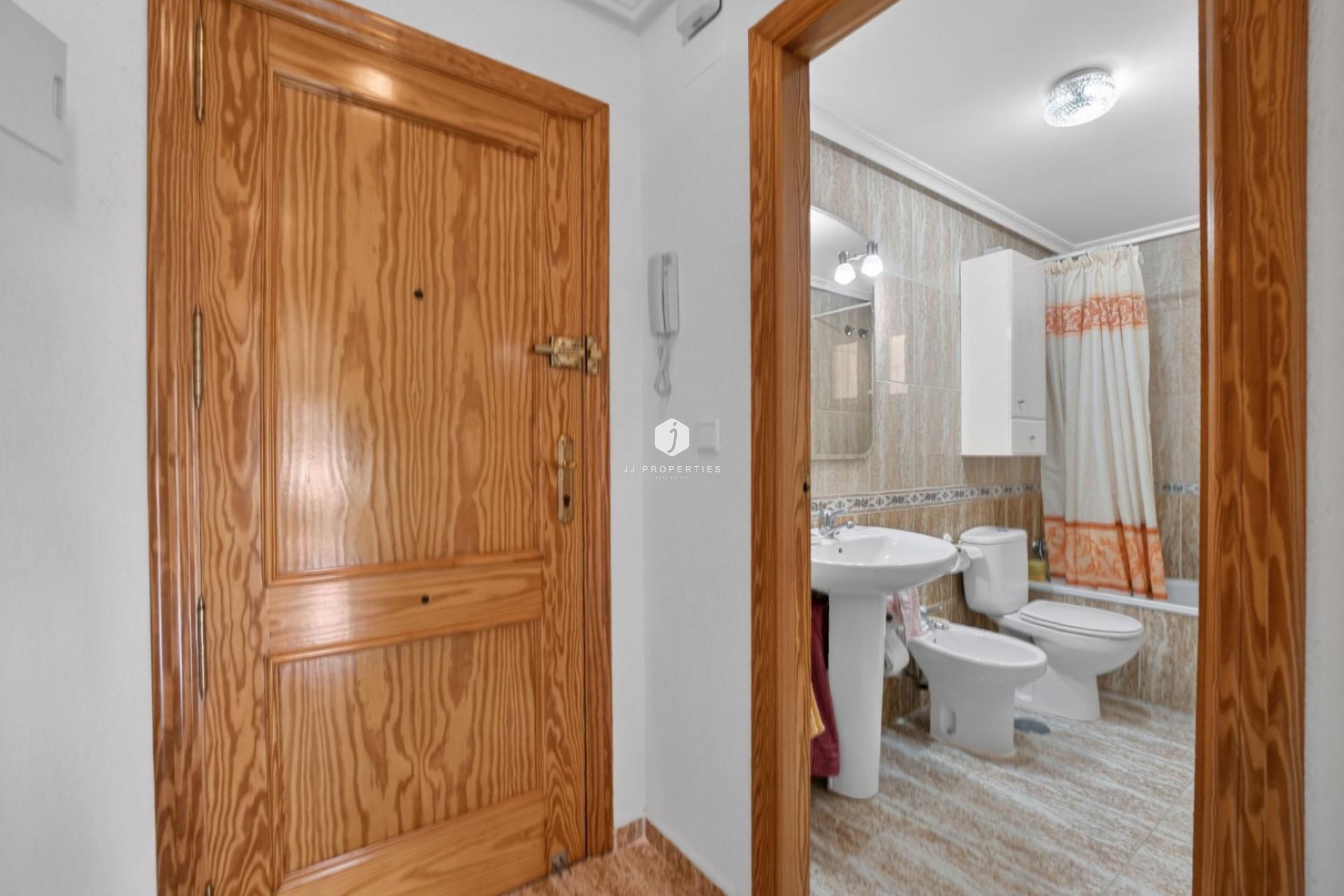 Tweedehands - Appartement / flat -
Torrevieja - Playa de los locos