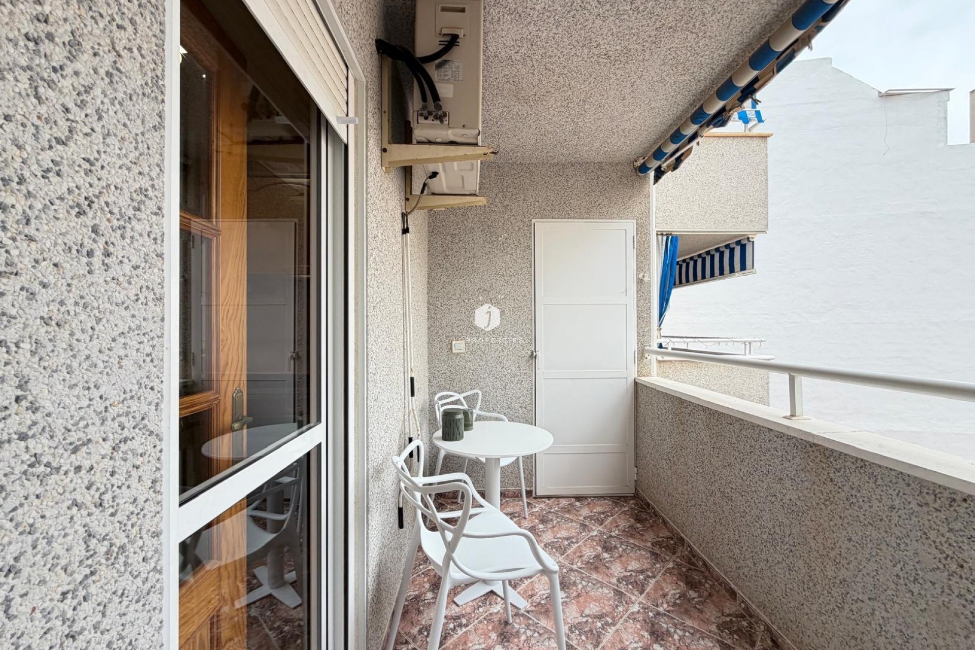 Tweedehands - Appartement / flat -
Torrevieja - Playa de los Locos