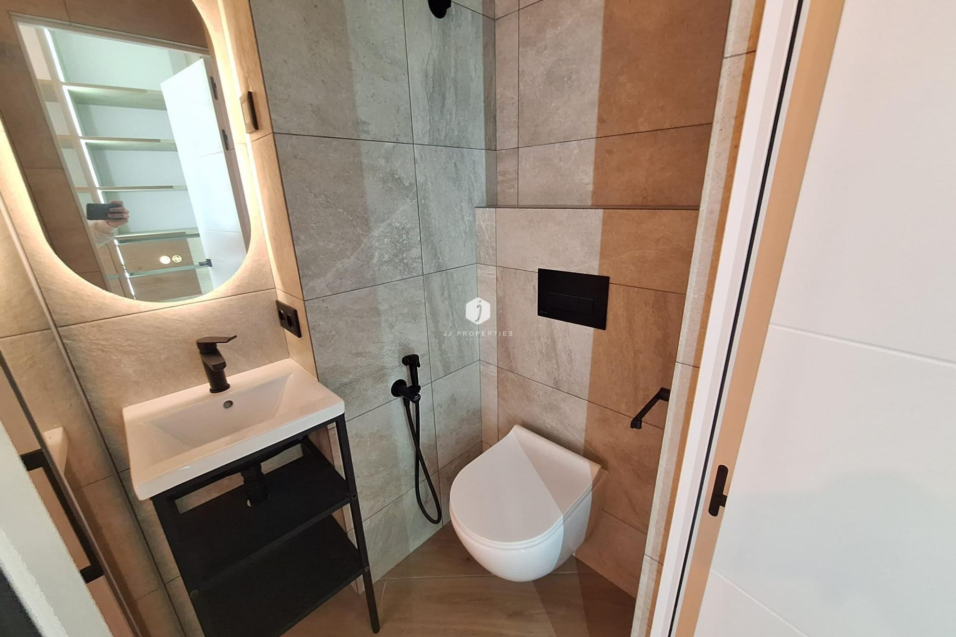 Tweedehands - Appartement / flat -
Torrevieja - Playa de los Locos
