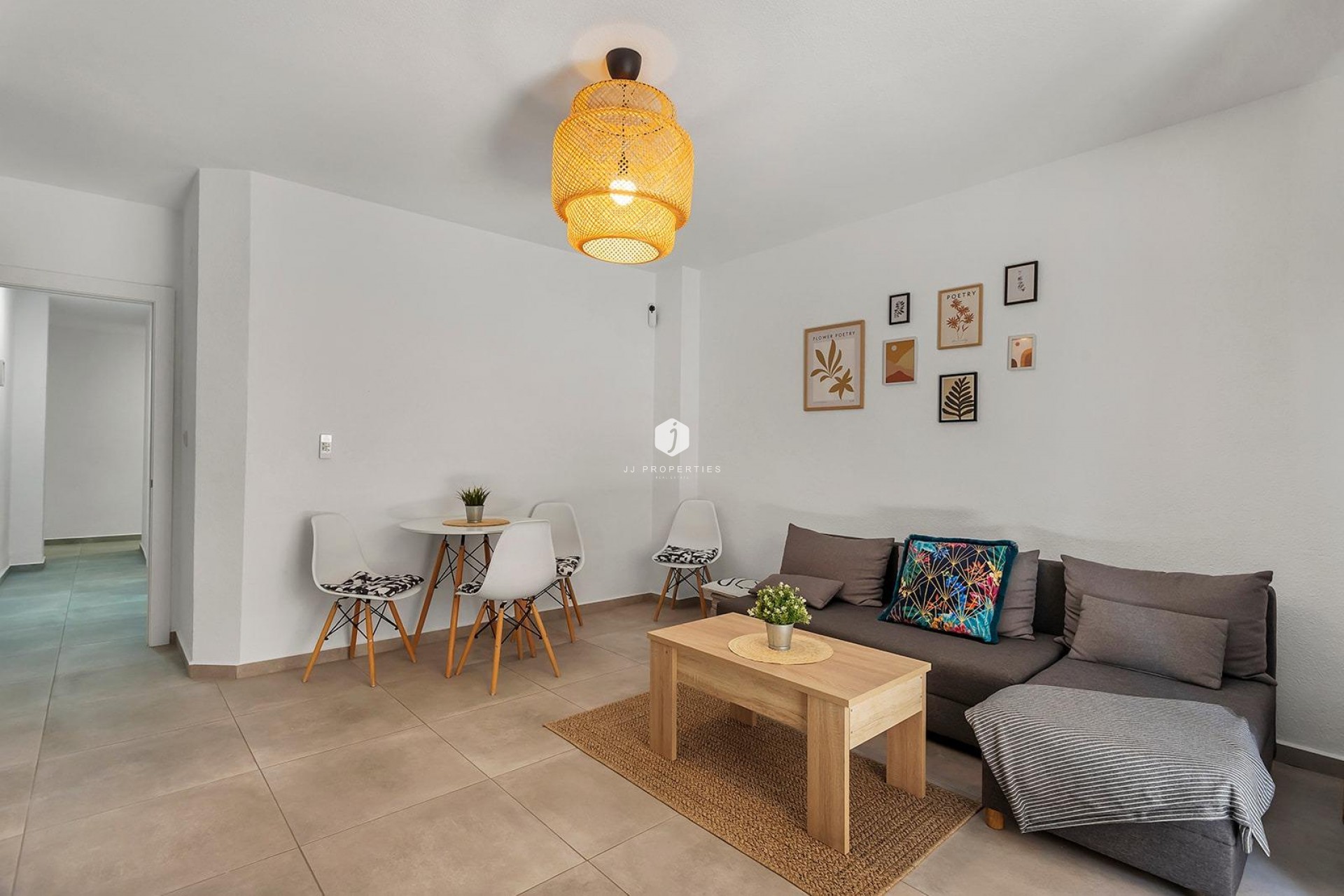 Tweedehands - Appartement / flat -
Torrevieja - Playa de los Locos