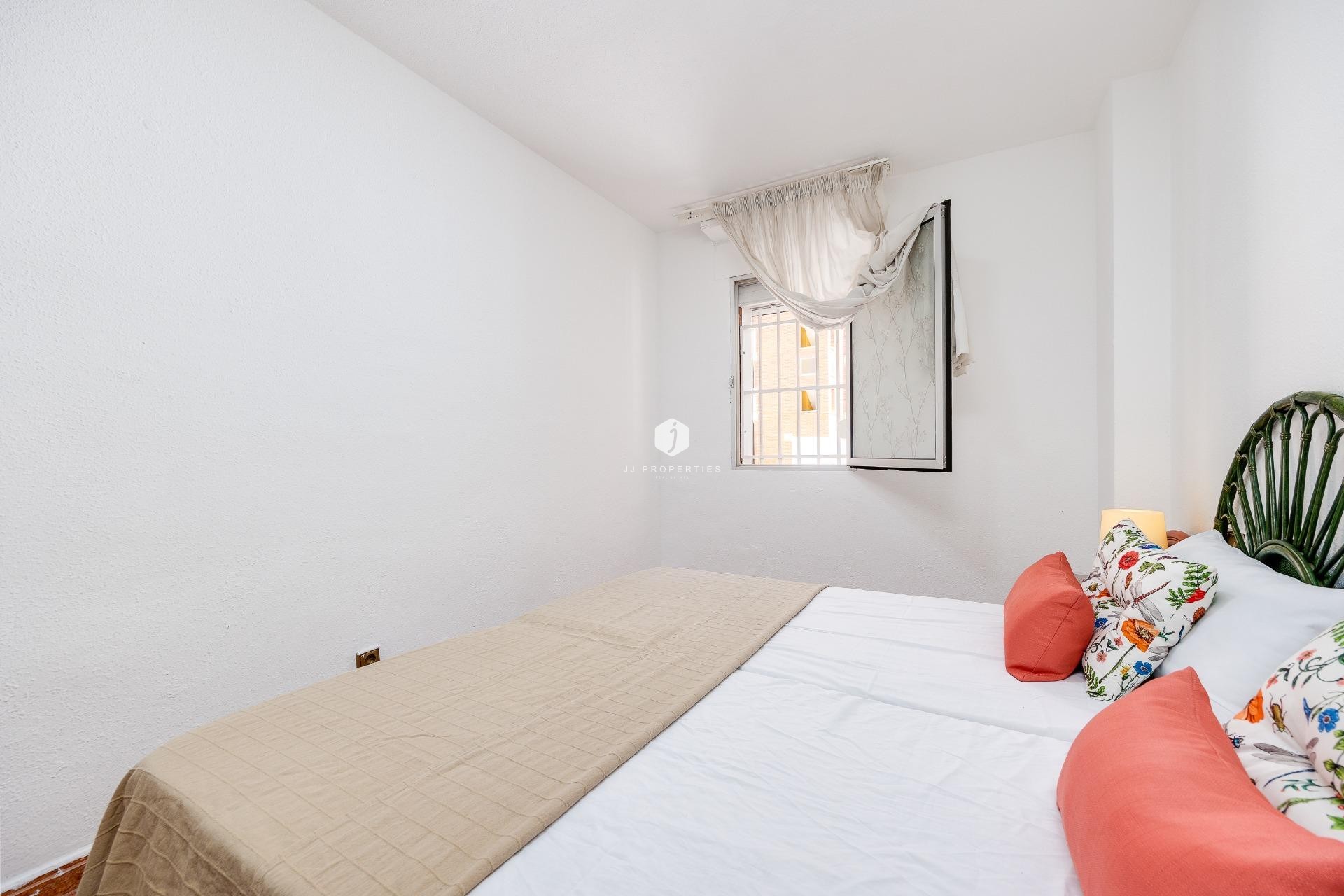 Tweedehands - Appartement / flat -
Torrevieja - Playa de los Naufragos