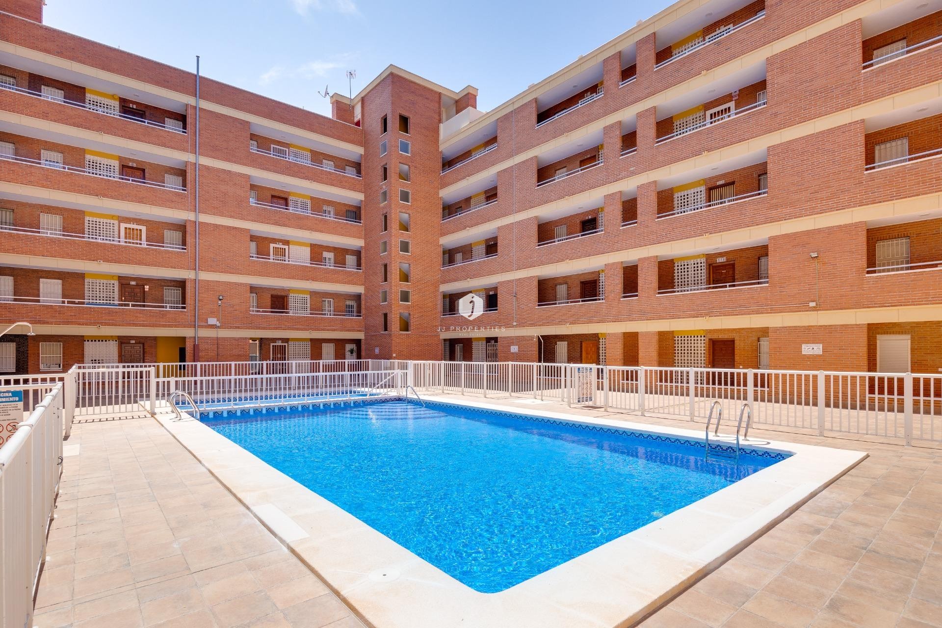 Tweedehands - Appartement / flat -
Torrevieja - Playa de los Naufragos