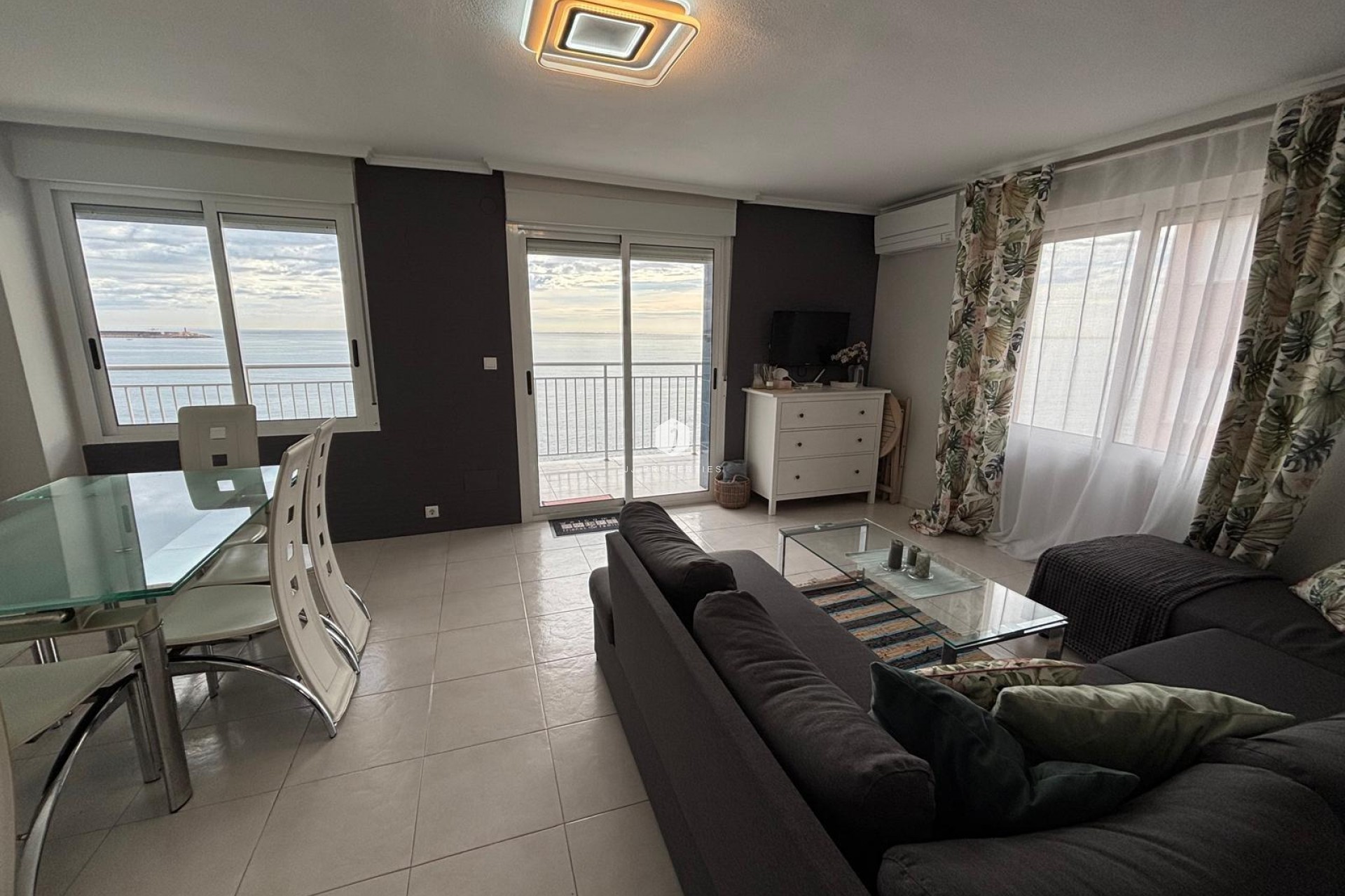 Tweedehands - Appartement / flat -
Torrevieja - Playa de los Naufragos